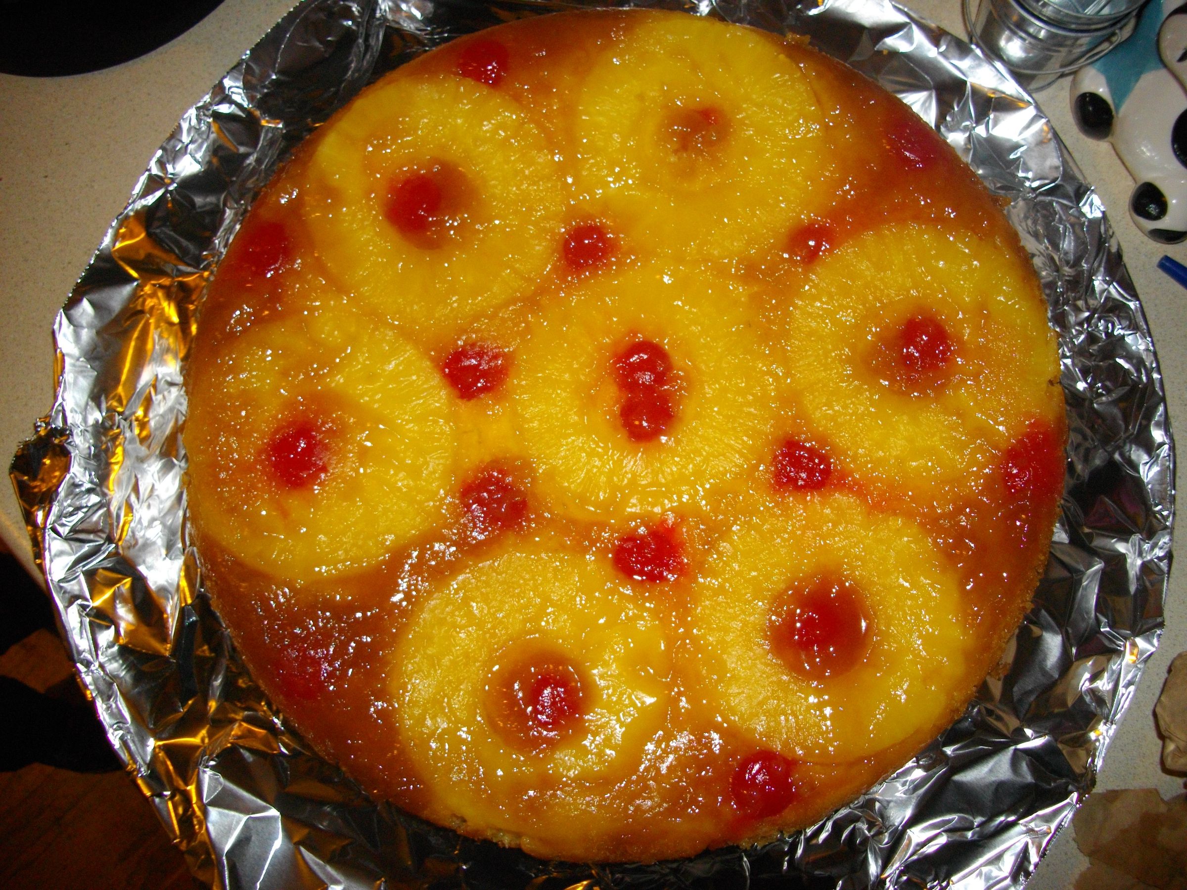 Fresh-pineapple-upside-down-cake/