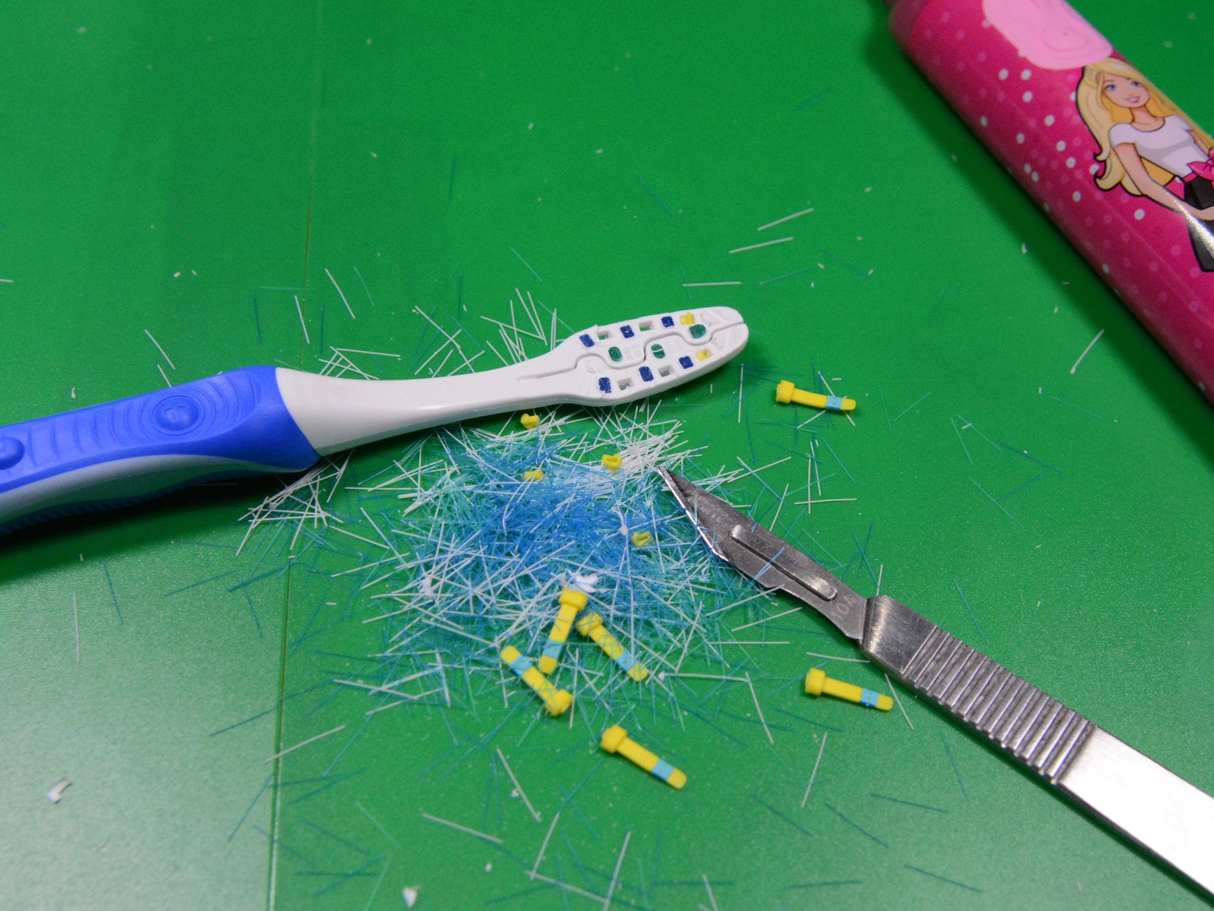 CONVERT OLD TOOTHBRUSHES INTO MINIATURE ELECTRIC SANDERS 5 Steps