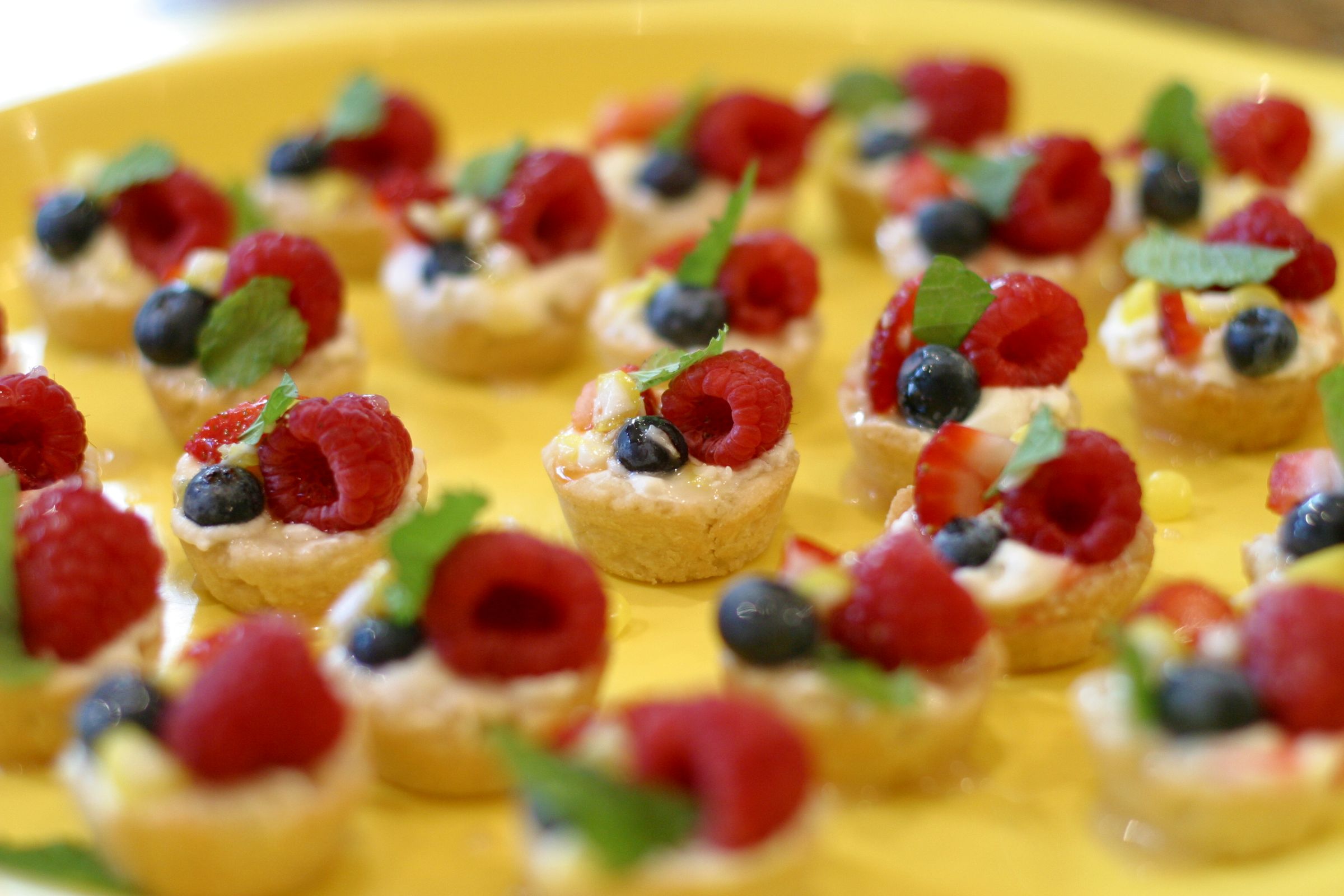 Cheesecake Fruit Tarts