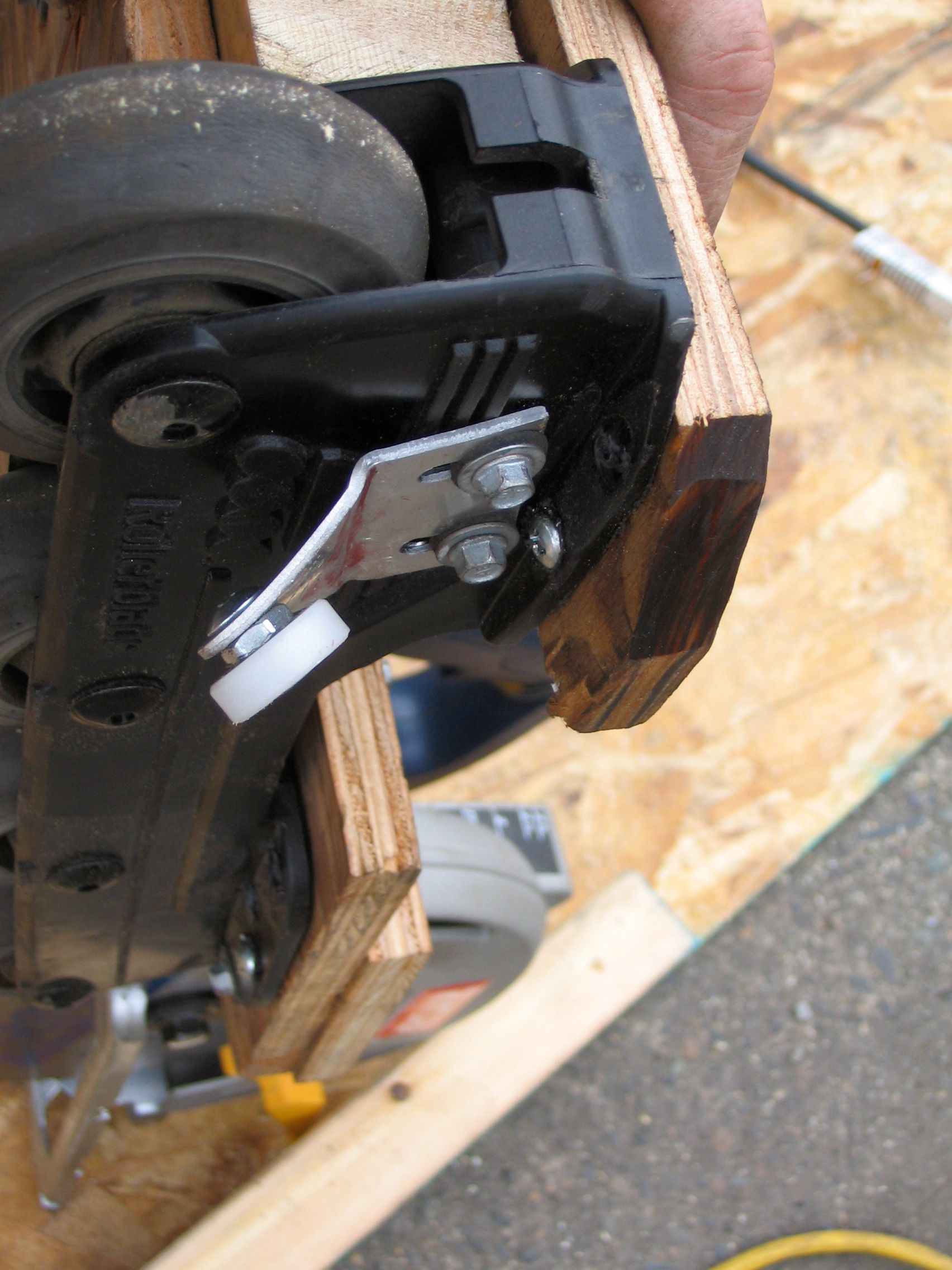 Power Tool Racer. Quick & on the Cheap! 9 Steps Instructables