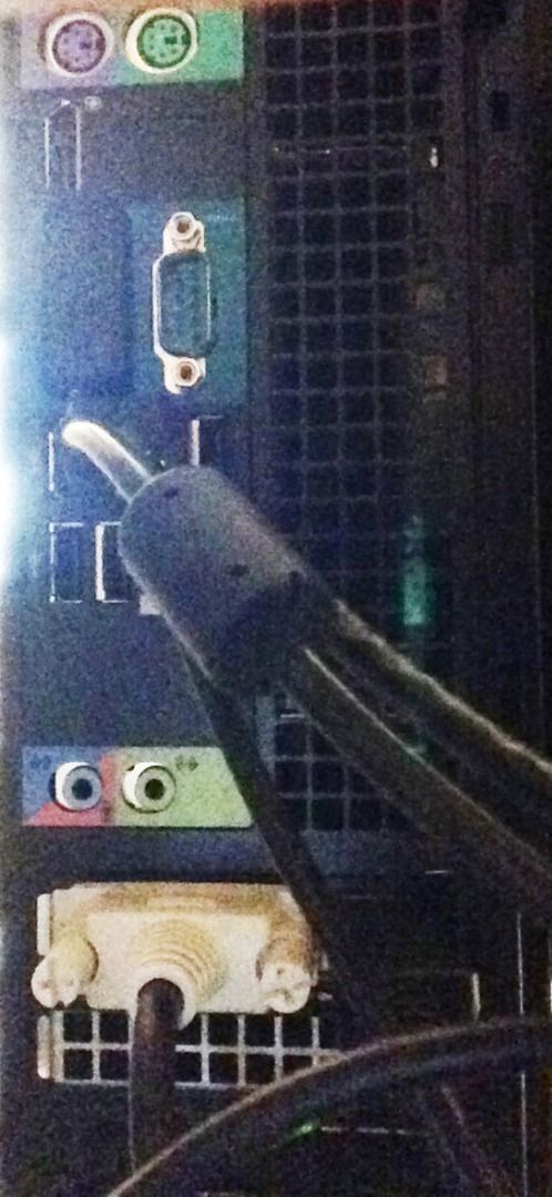 Simple Computer Cables and Wires Setup : 5 Steps - Instructables