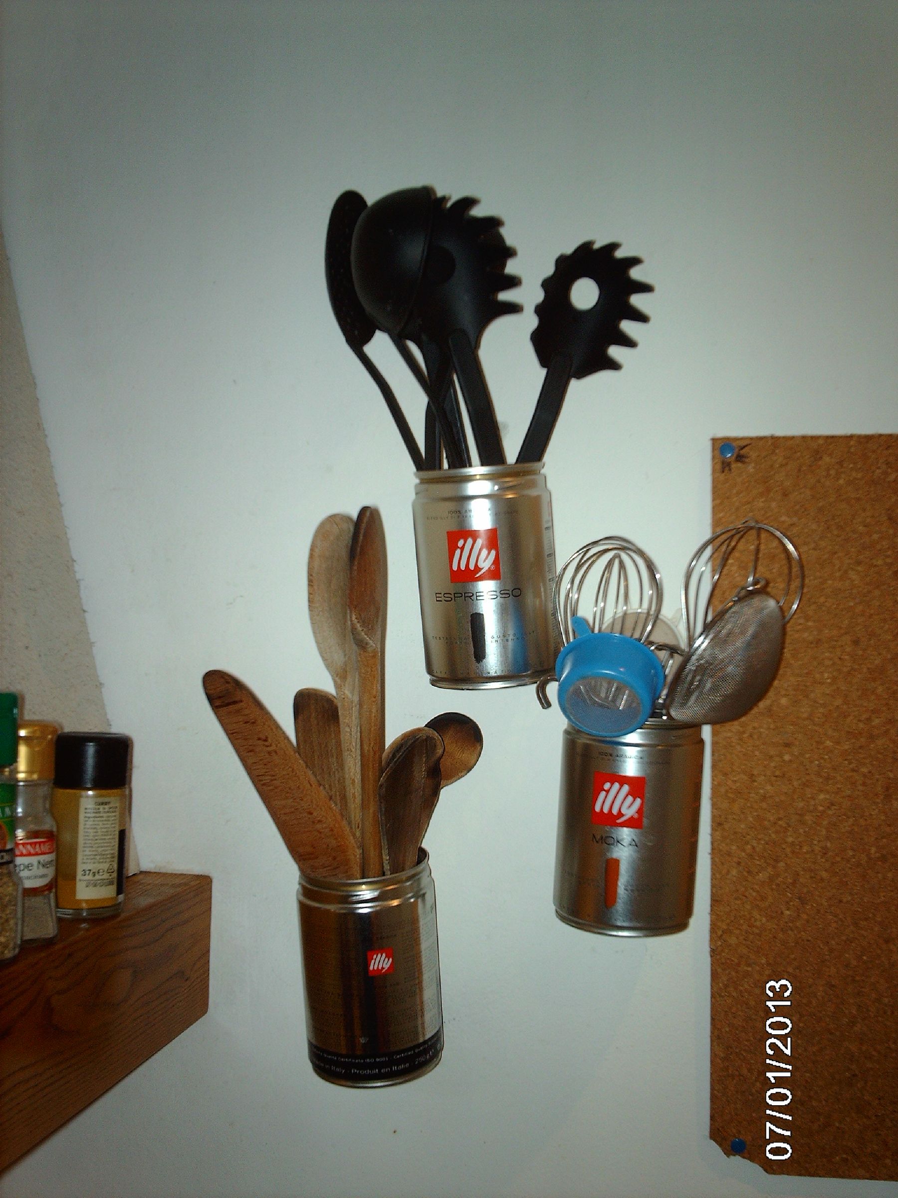 Hanging Toolposts - Recycled CANS