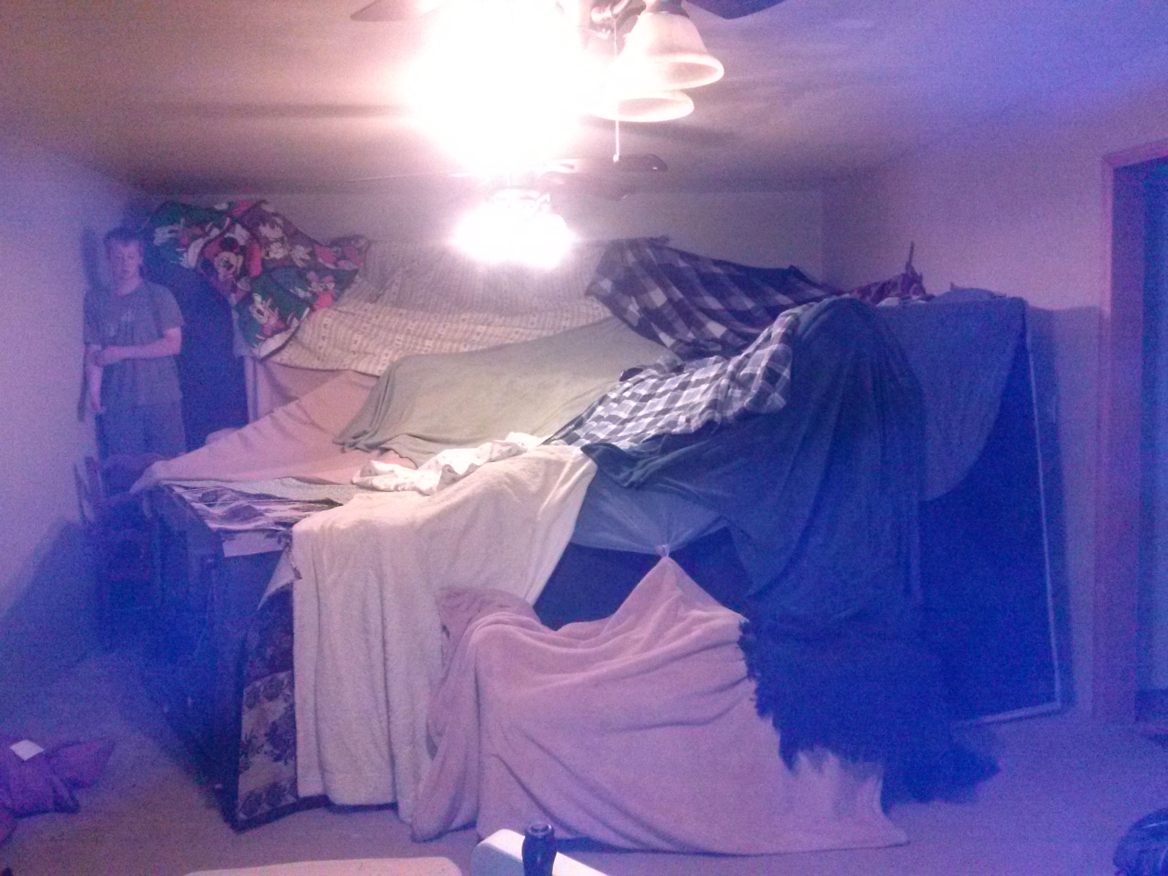 Giant Cinema Fort
