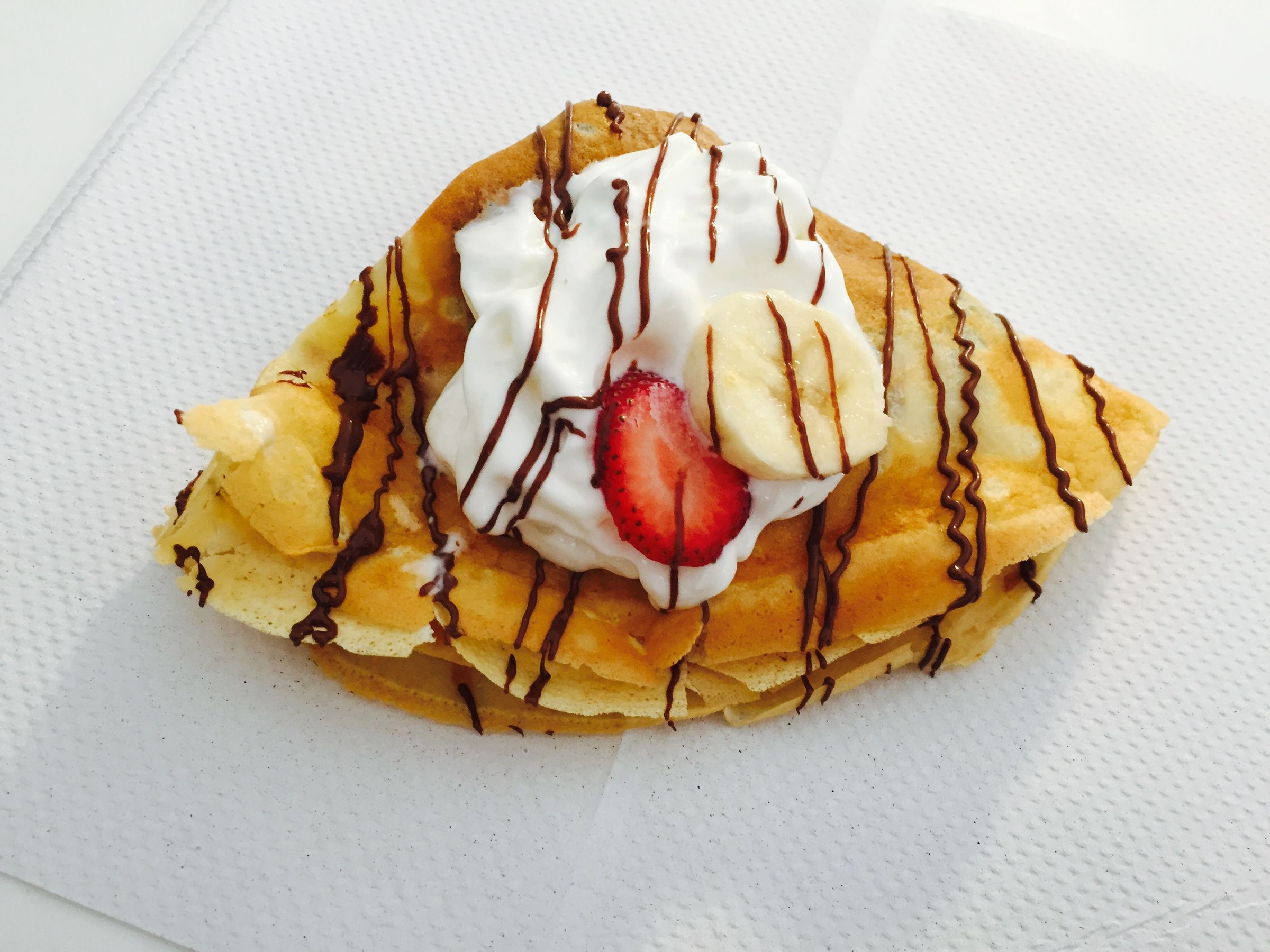 Strawberry/banana + Nutella Crêpe