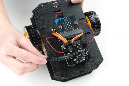 Micro:Bot Driving and Turning EHMS