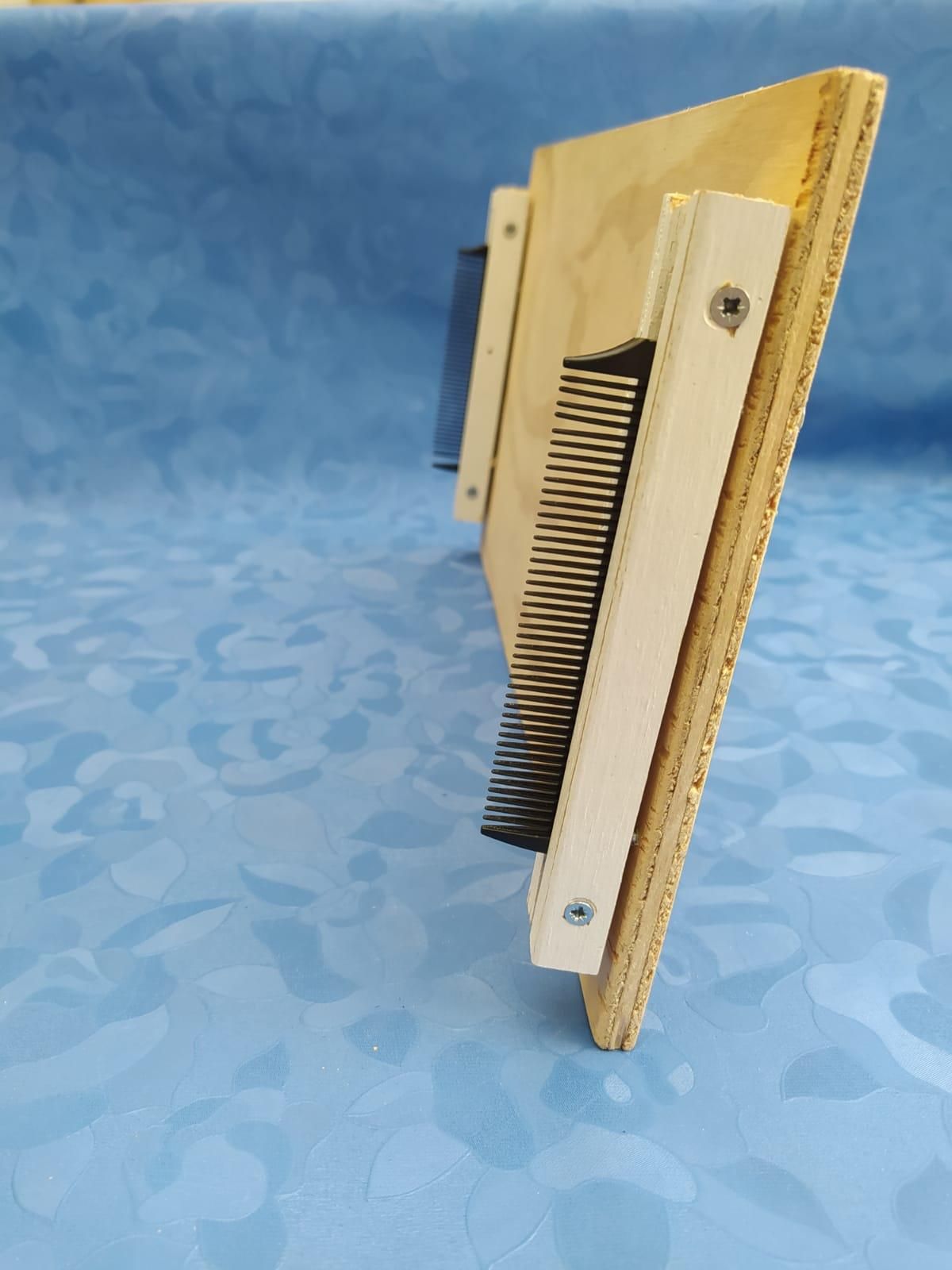 Loom With Combs 10 Steps (with Pictures) Instructables