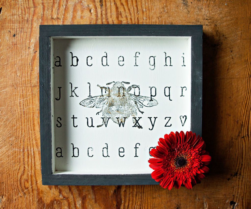Cute DIY Alphabet & Bee Wall Art