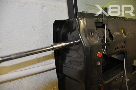 Fitting Our Replacement Door Lock Springs Land Rover Discovery 1 Range ...