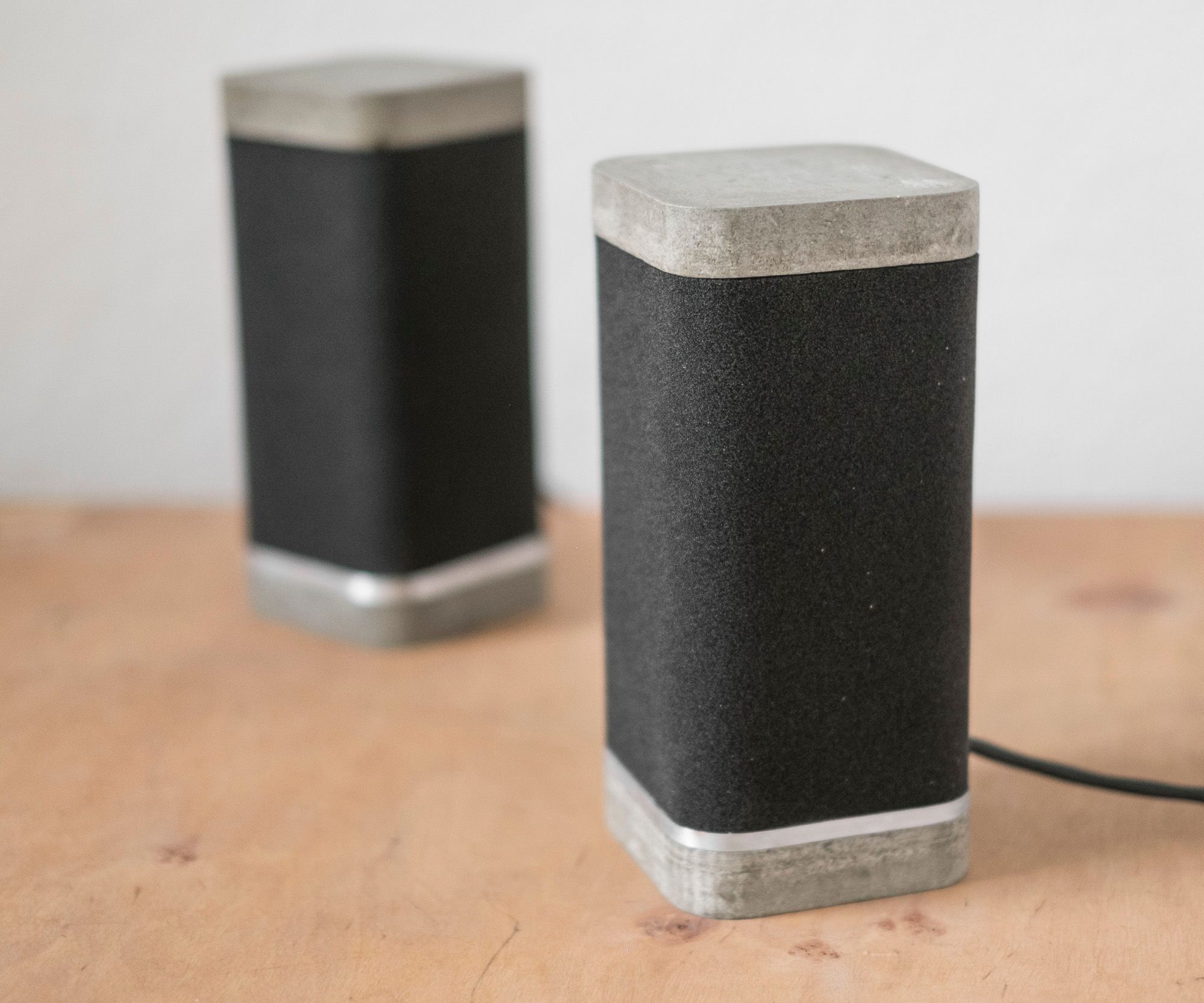 Logitech X-230 concrete speaker mod