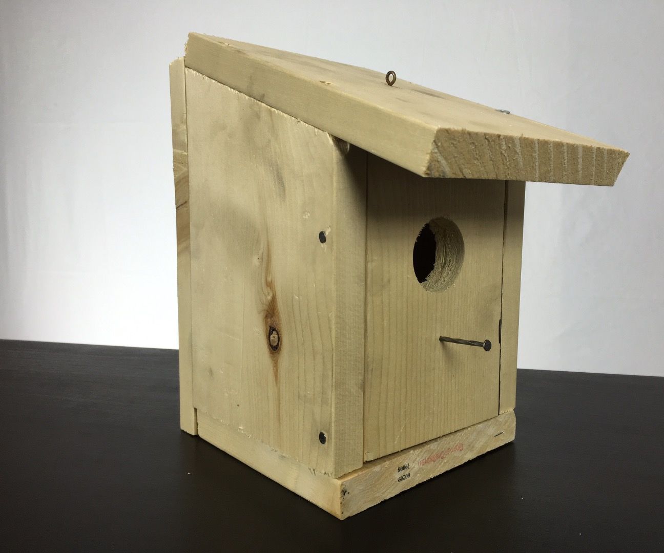 Make a 5 Dollar 5 Minute Birdhouse.