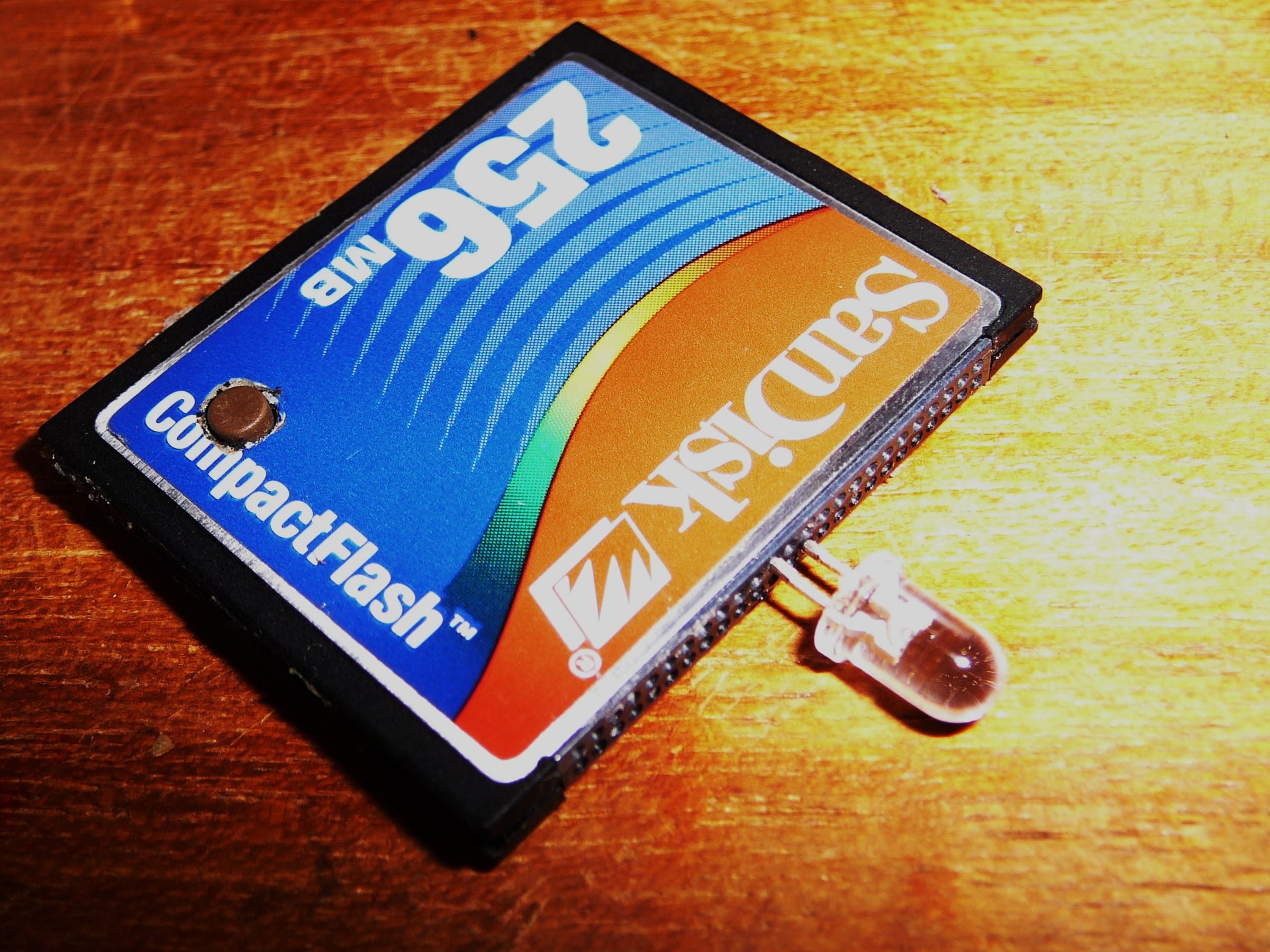 Compact Flash Flashlight