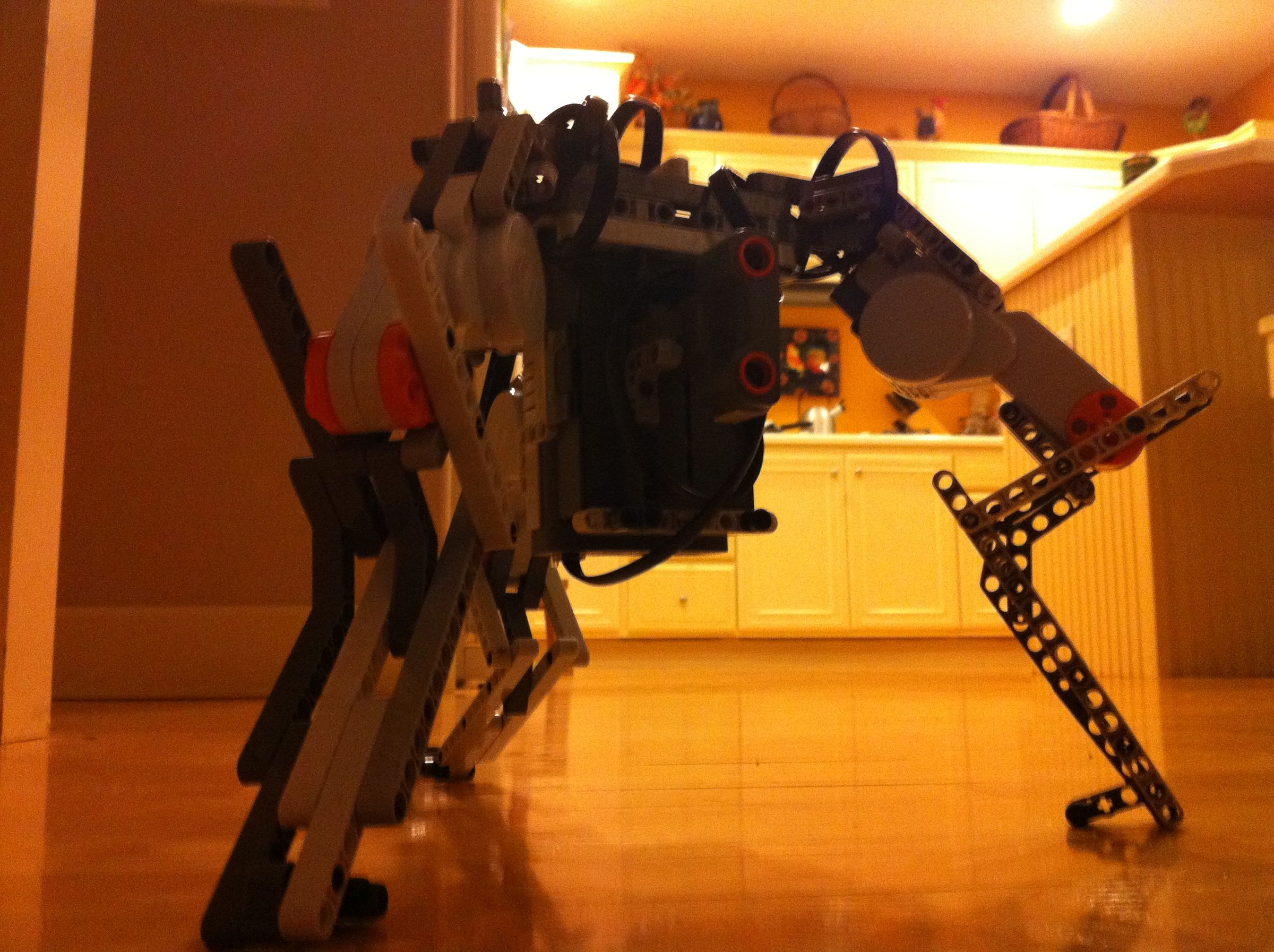 NXT robot hunter from Half life 2