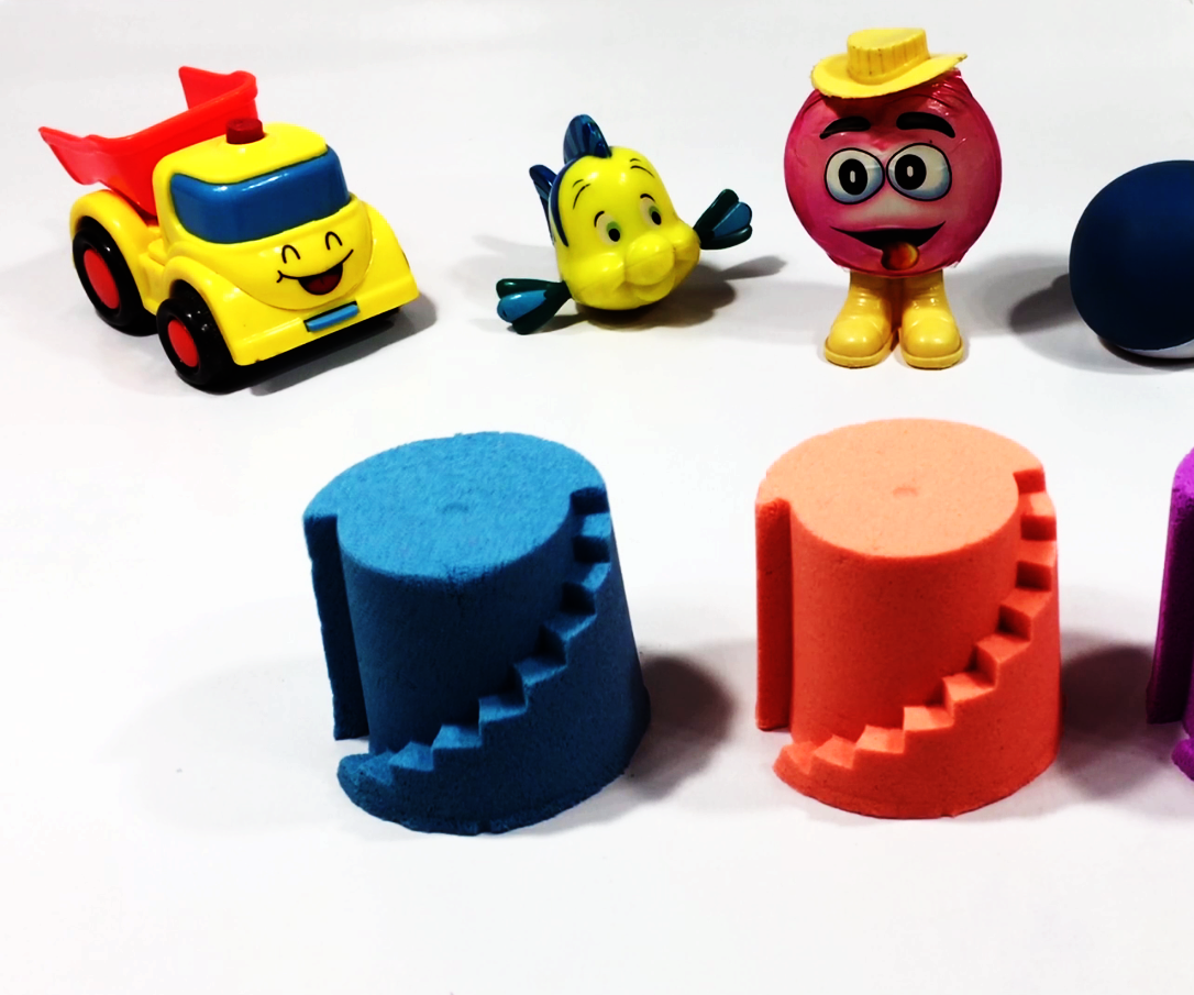 Learn Colors How to Make Kinetic Sand Castle Wall for Kids