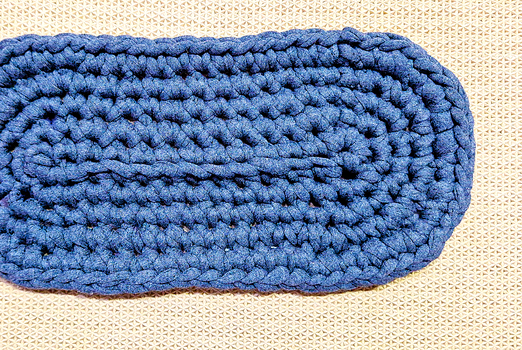 Single Crochet Oval Base With T Shirt Yarn