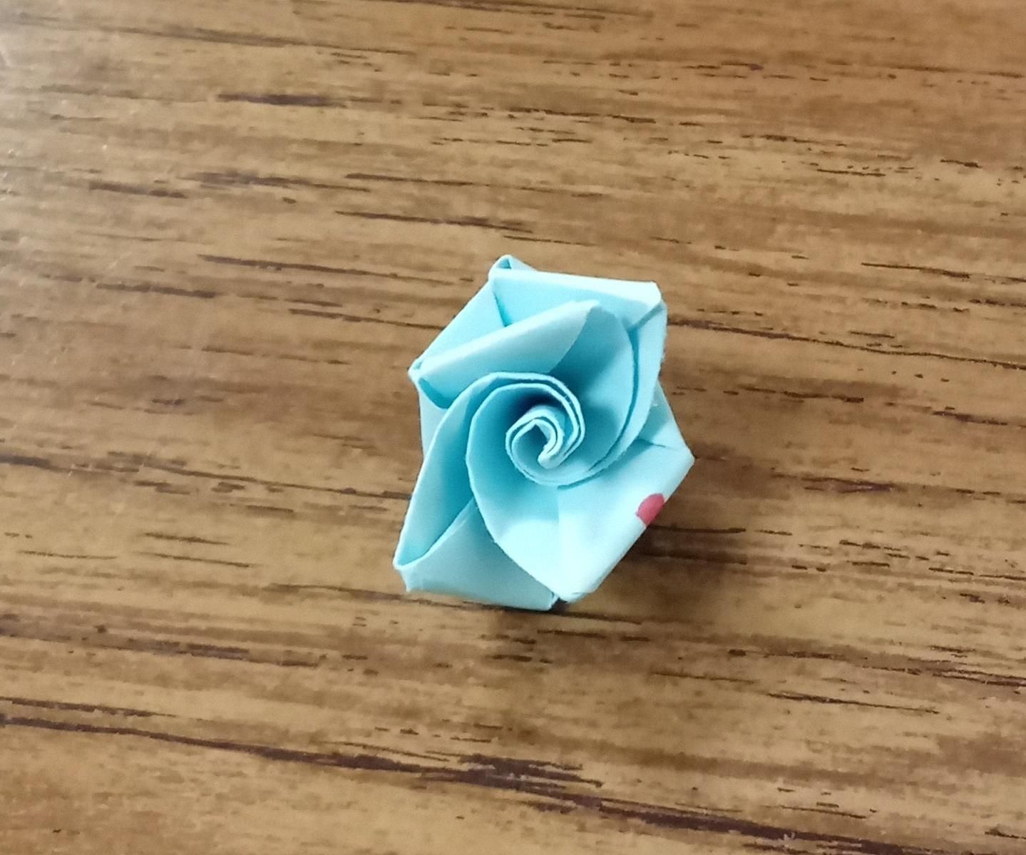 How to Make a Origami Paper Rose (LV 1)