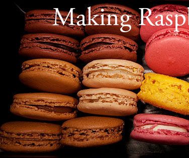 Making Raspberry Macarons