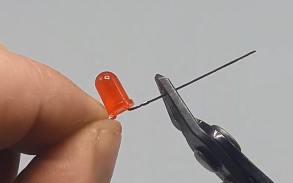 Simple Click on Click Off Circuit : 6 Steps (with Pictures) - Instructables