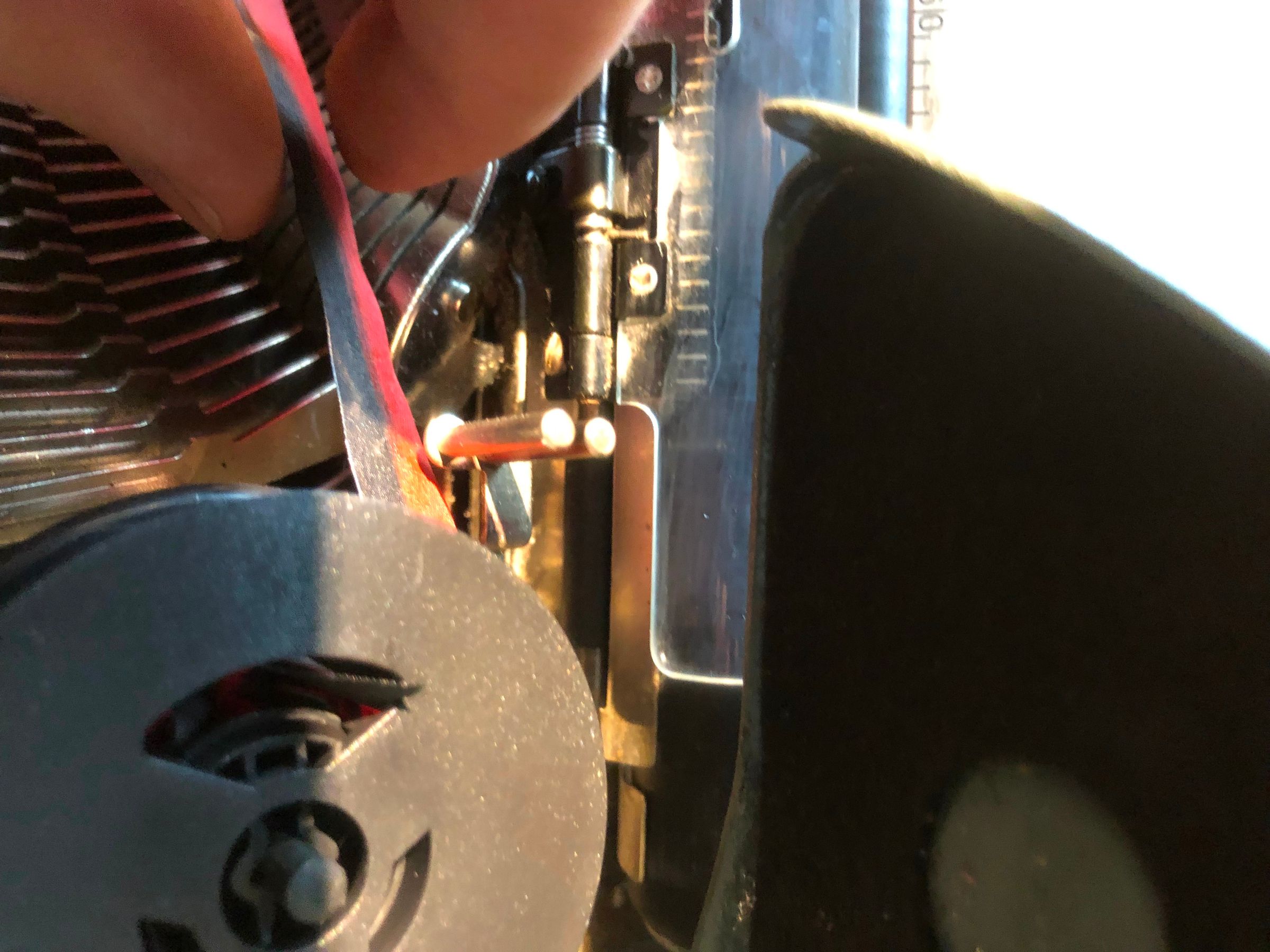 How to Change a Typewriter Ribbon : 8 Steps (with Pictures) - Instructables