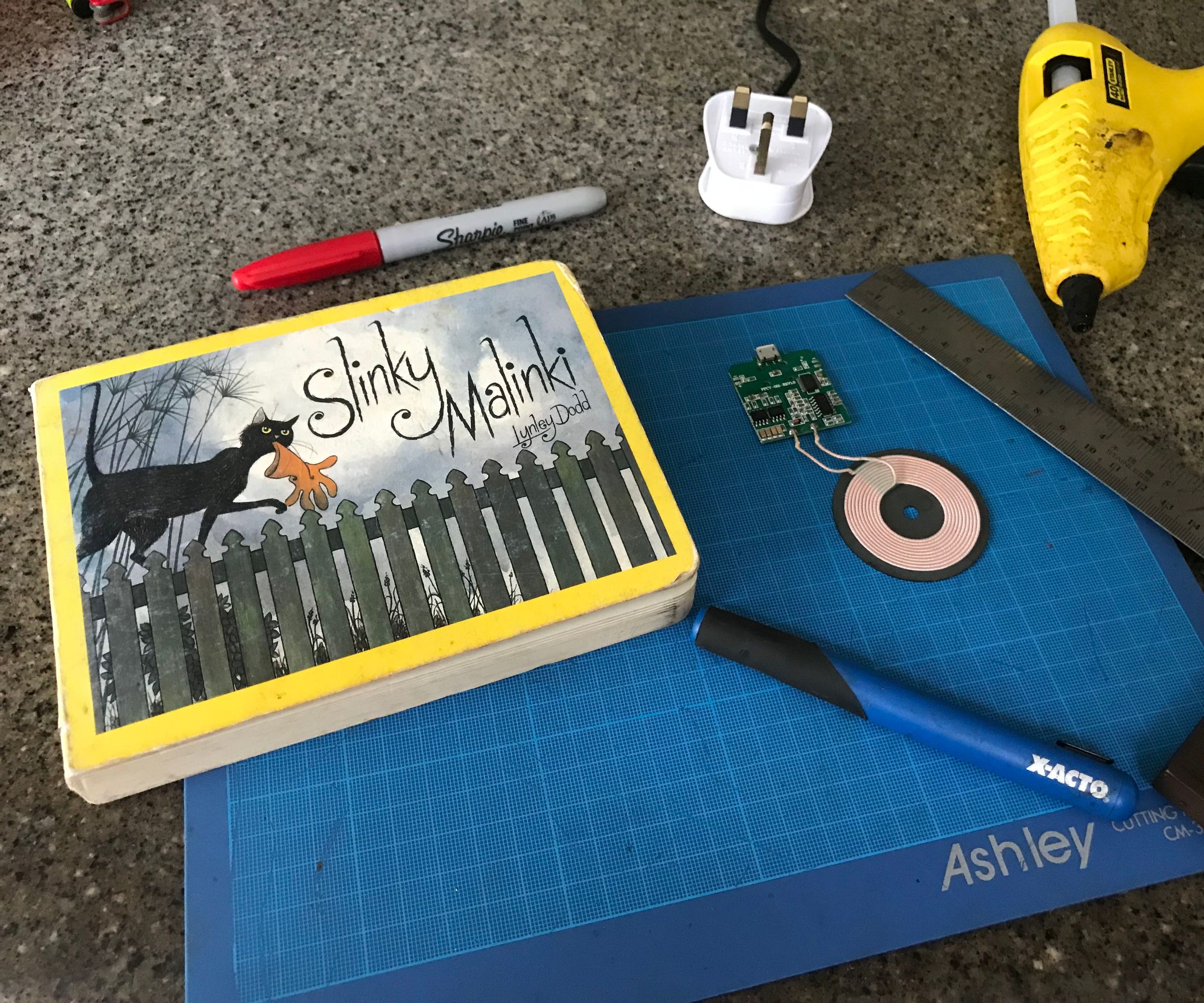 DIY Book Qi Wireless Charger