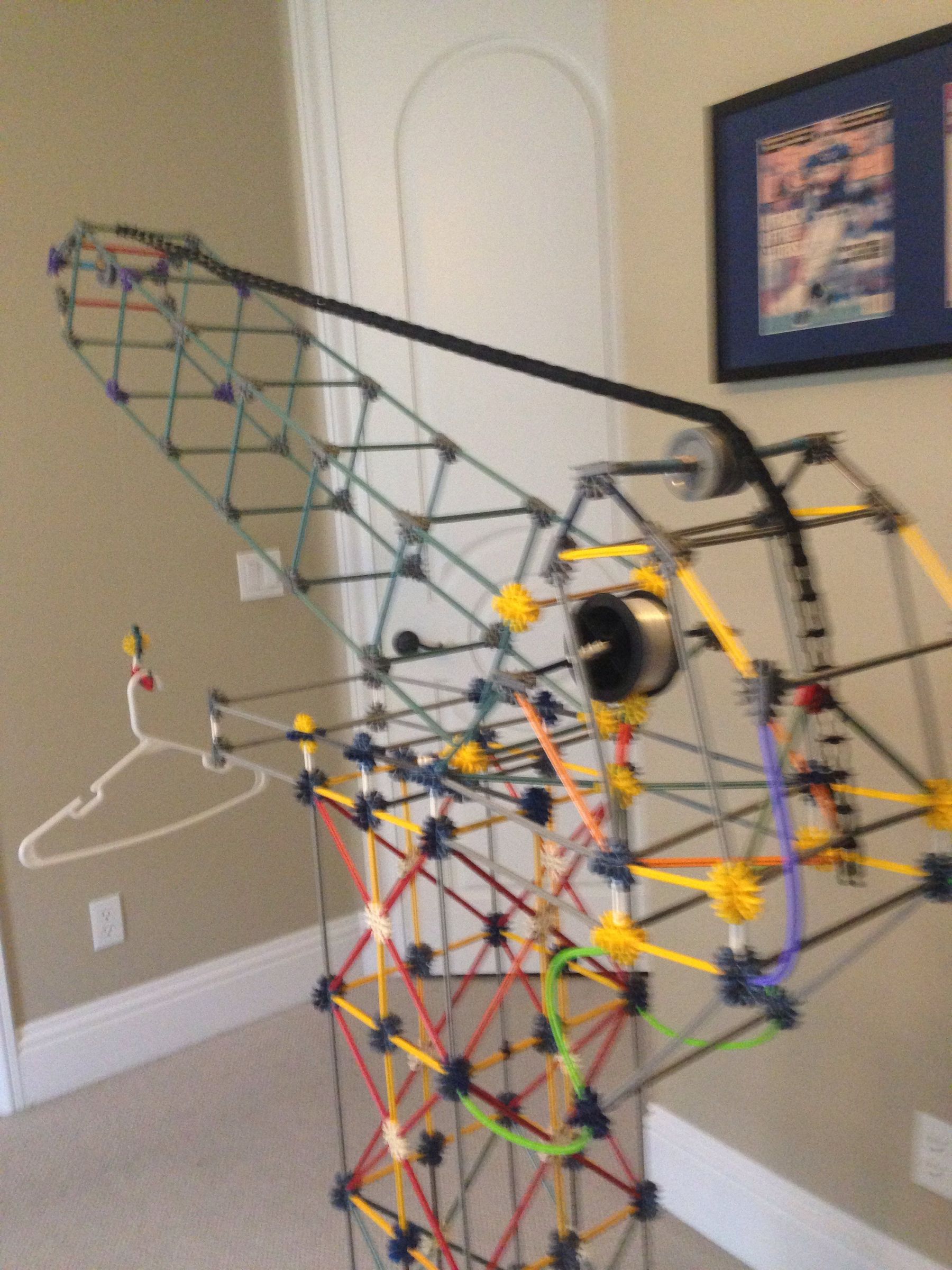 Knew Hand Turning Crane
