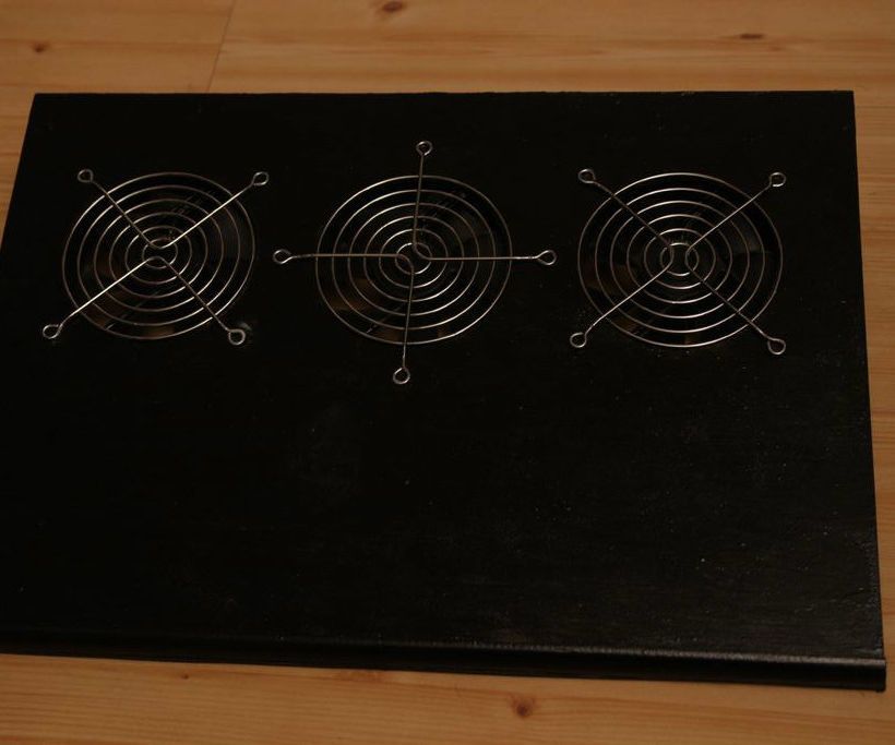 Variable Speed Laptop Cooling Pad