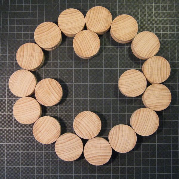 Shape Shifting Wood Trivet