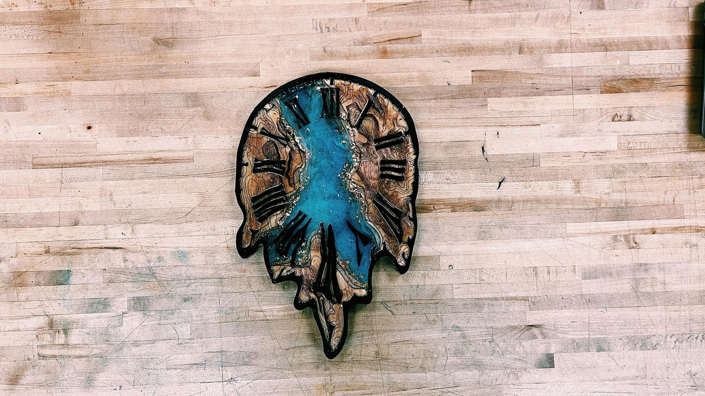 Creating a Dali Inspired Melting Clock : 8 Steps (with Pictures