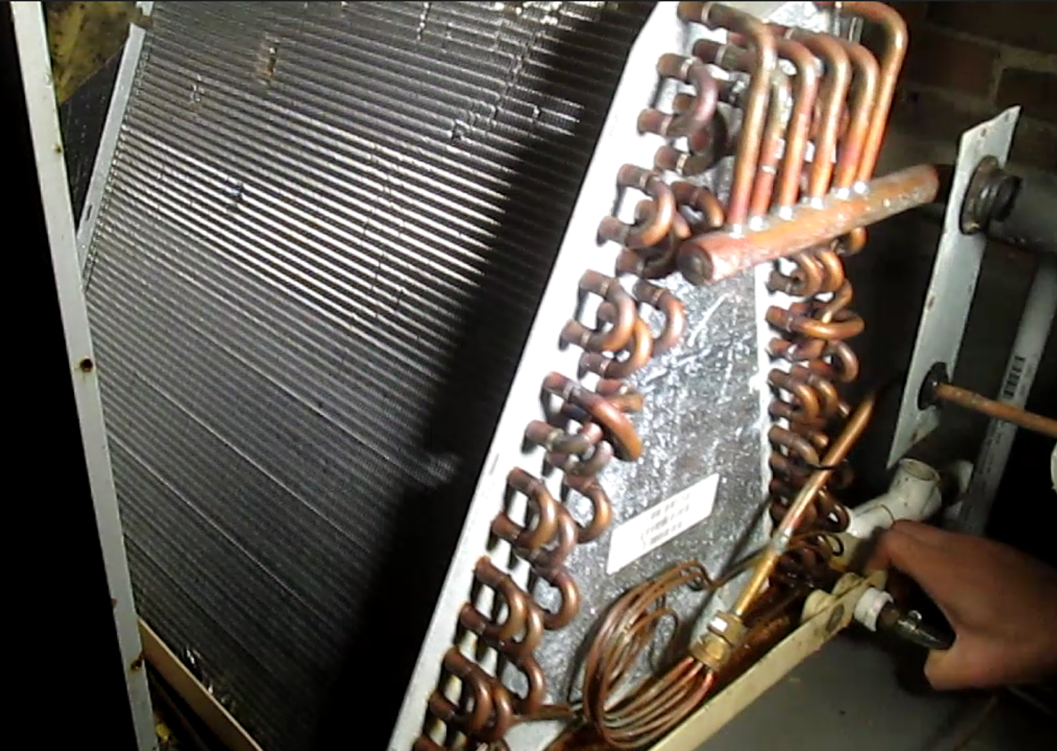 How to Fix an Air Conditioner Water Leak 4 Steps Instructables