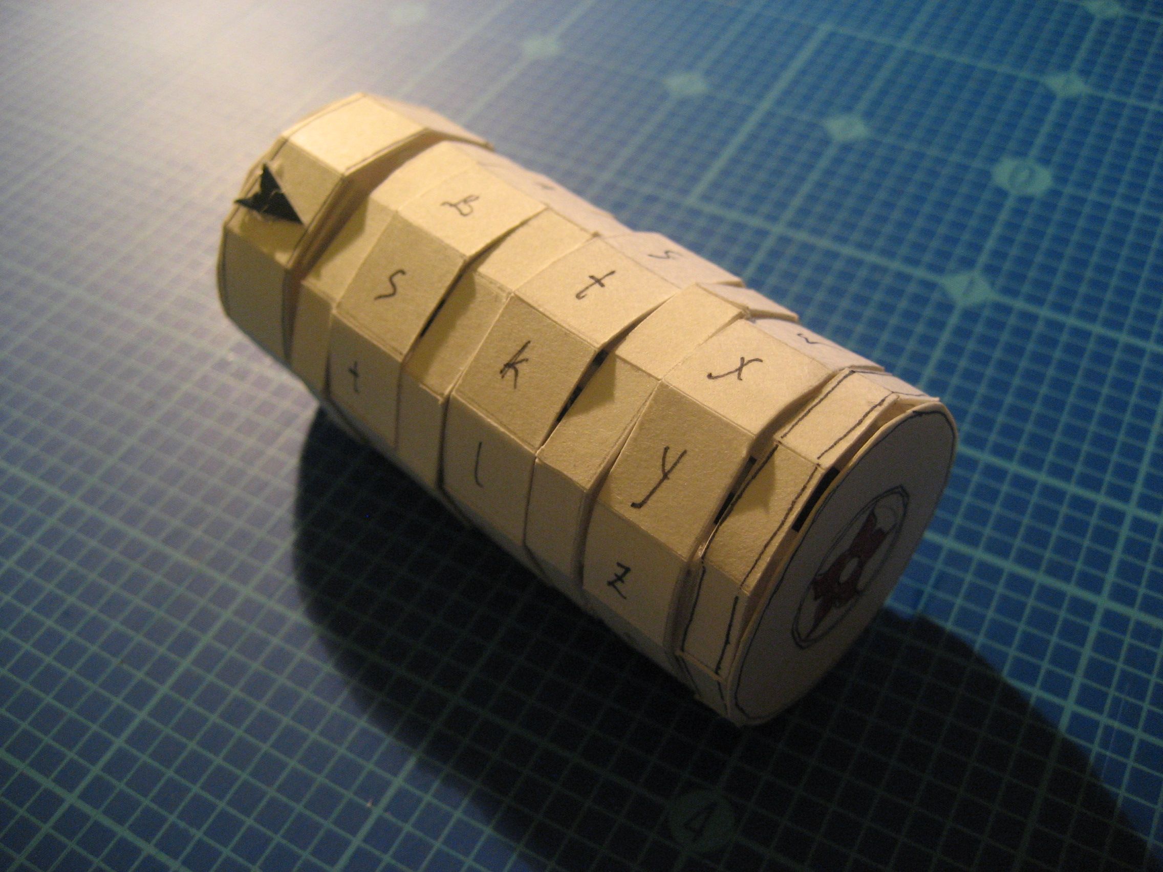 Pocketex: the miniscule cryptex