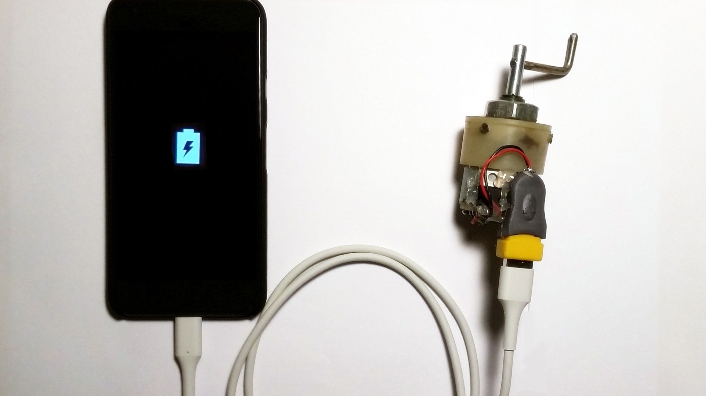 Emergency Mobile Charger Using DC Motor 3 Steps (with Pictures