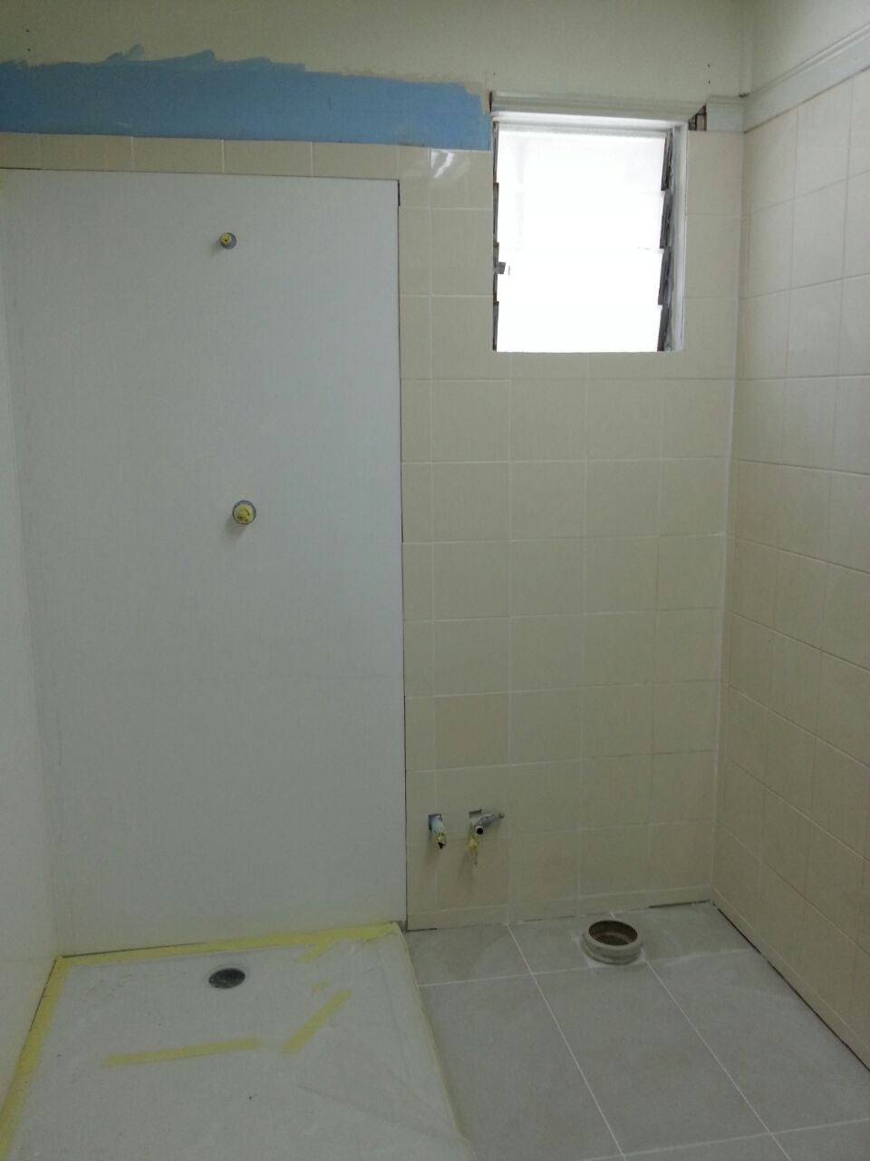 FLOOR AND WALL TILING