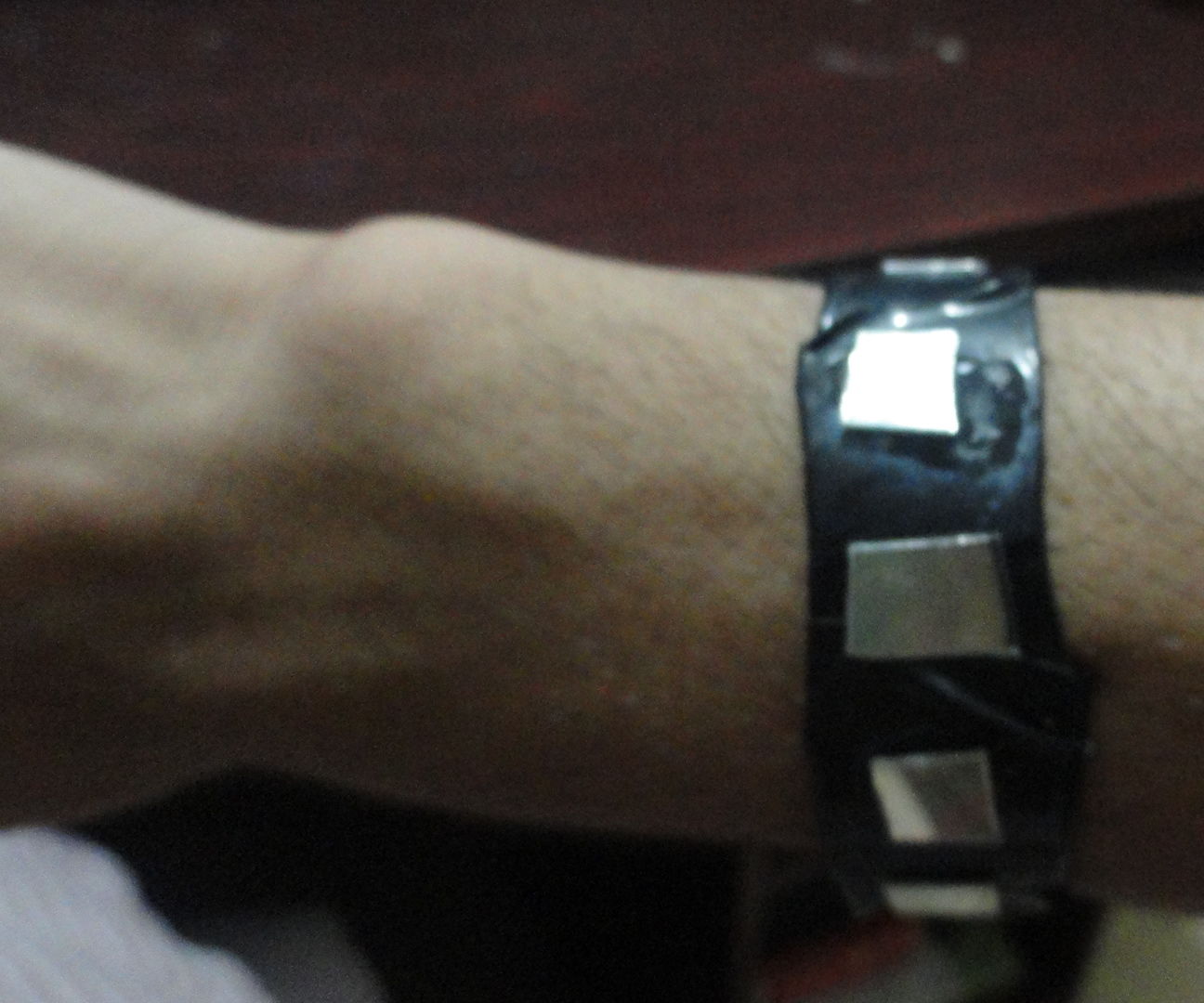 An awesome bracelet from cd and bottle