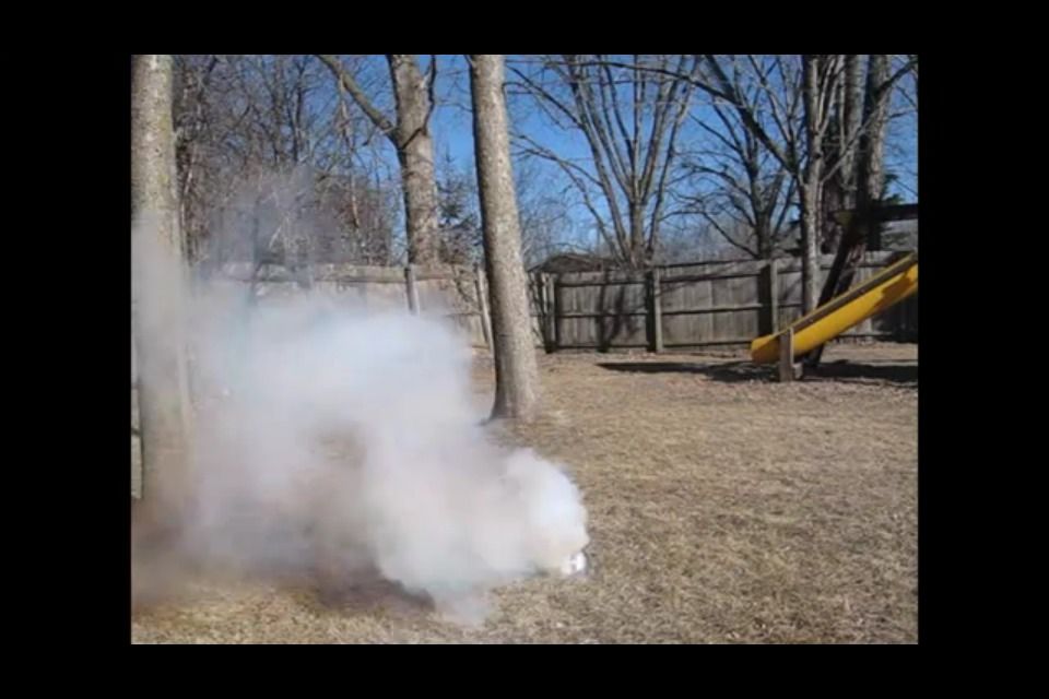 Ping Pong Ball Smoke Grenade (easy!!)