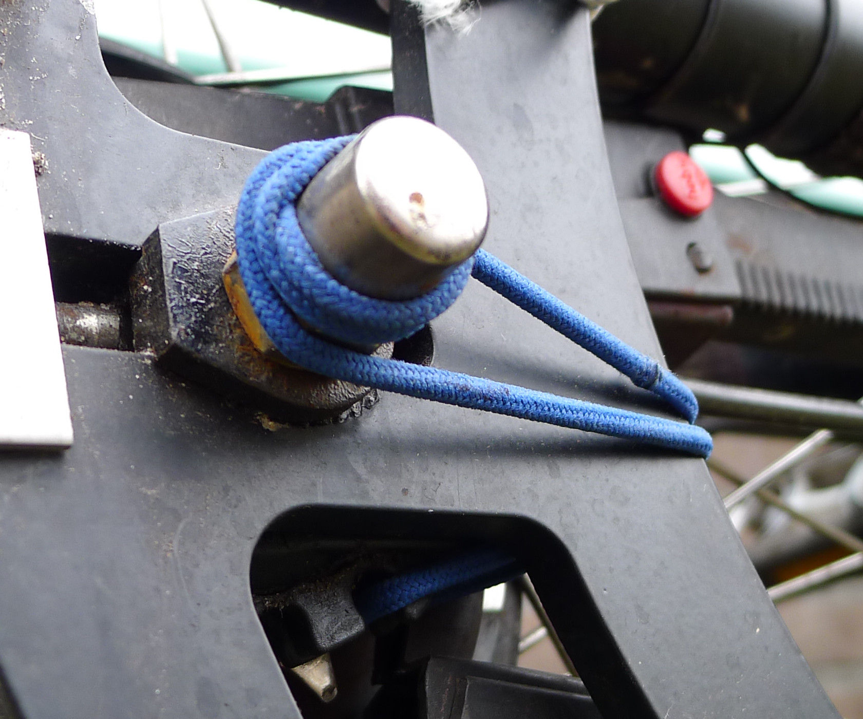 Quick Fix for Broken Shift Cable on NuVinci CVT Hub Using a Hair Tie