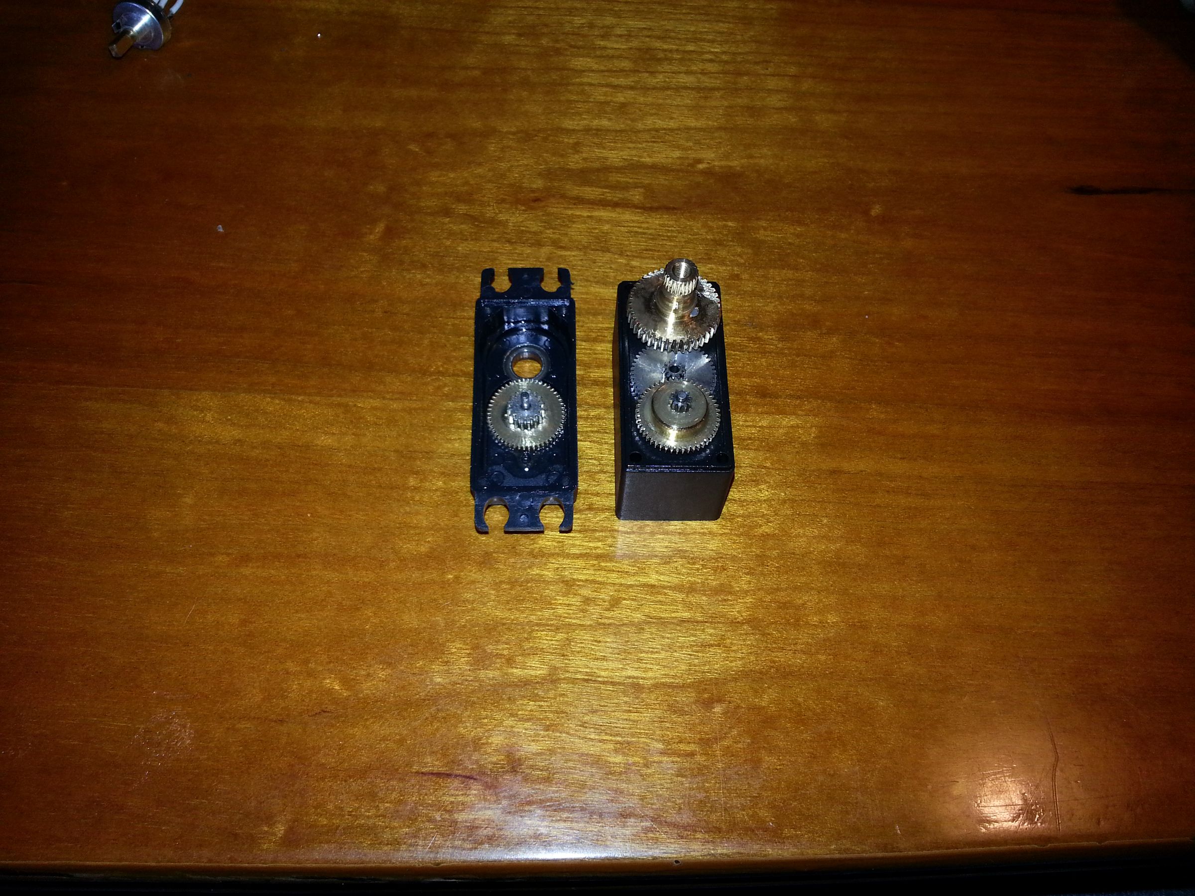 Continous Rotation Servo Mod Adjustable Method 4 Steps (with