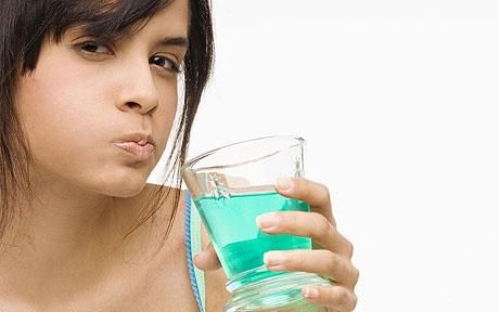 8 Incredible Uses for Mouthwash