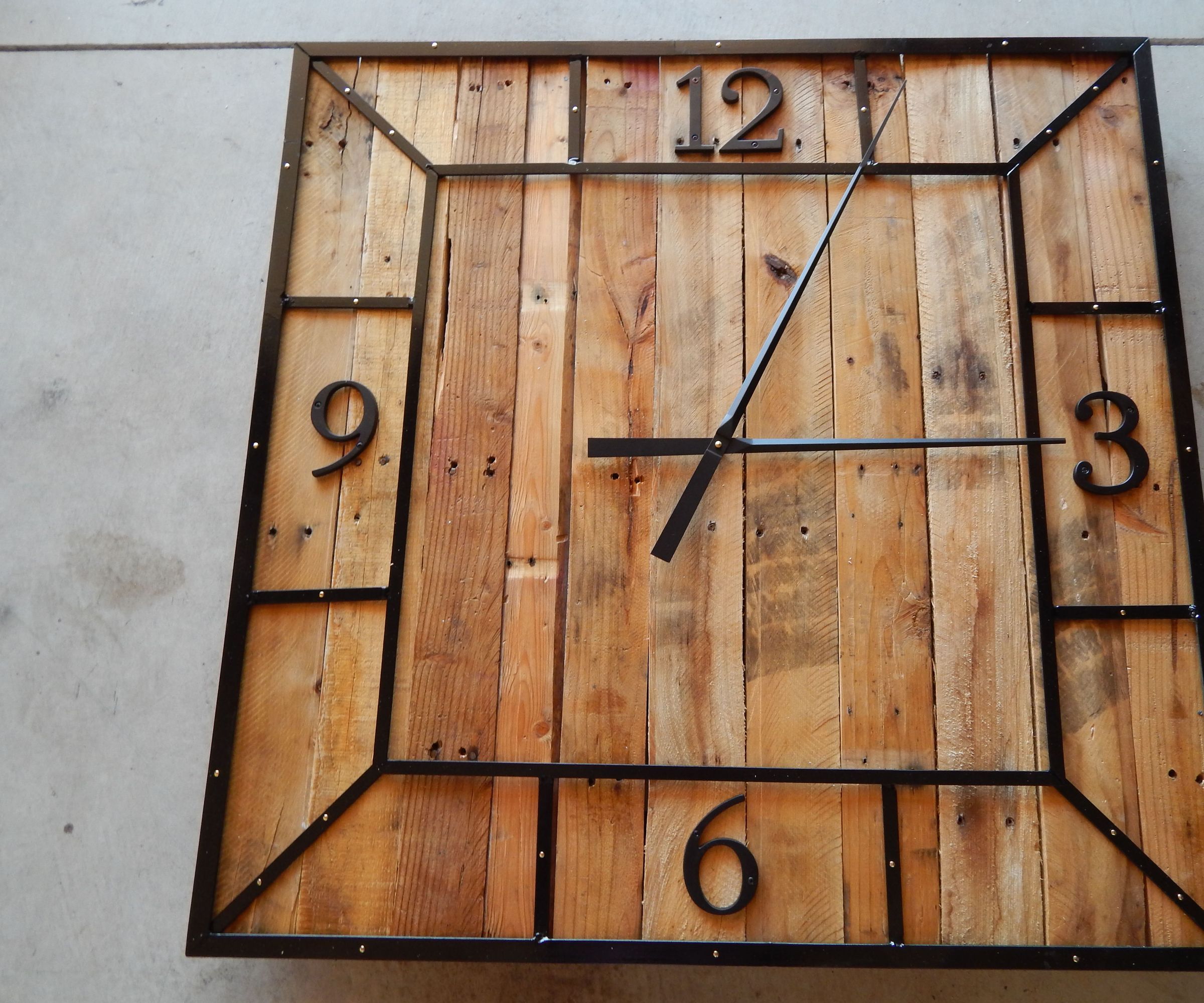 Pallet Clock