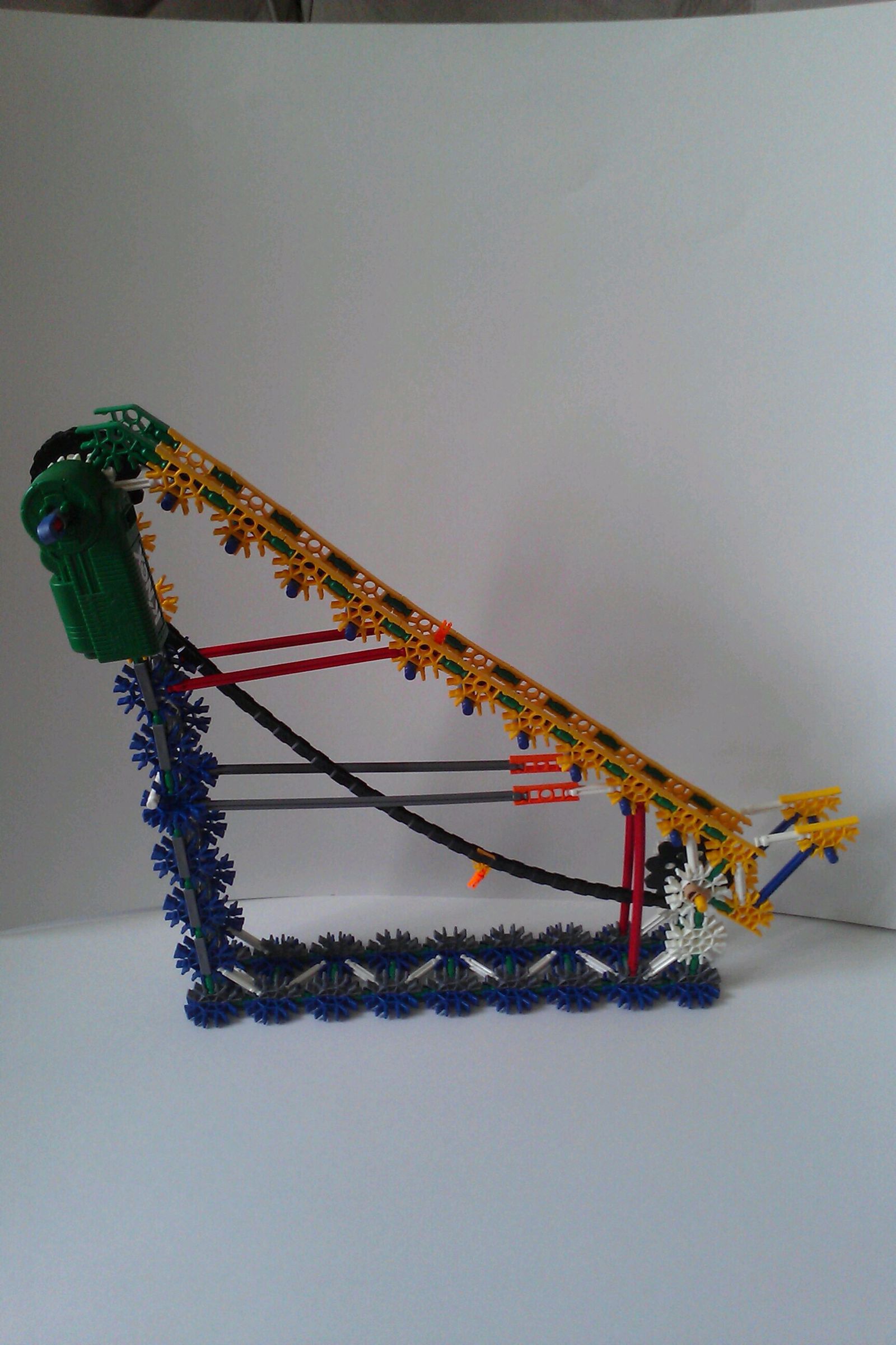 The NK Pongescalator Lift