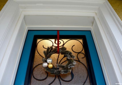 It’s a Holiday Wreath With Tube Brushes From Habitat for Humanity ReStore