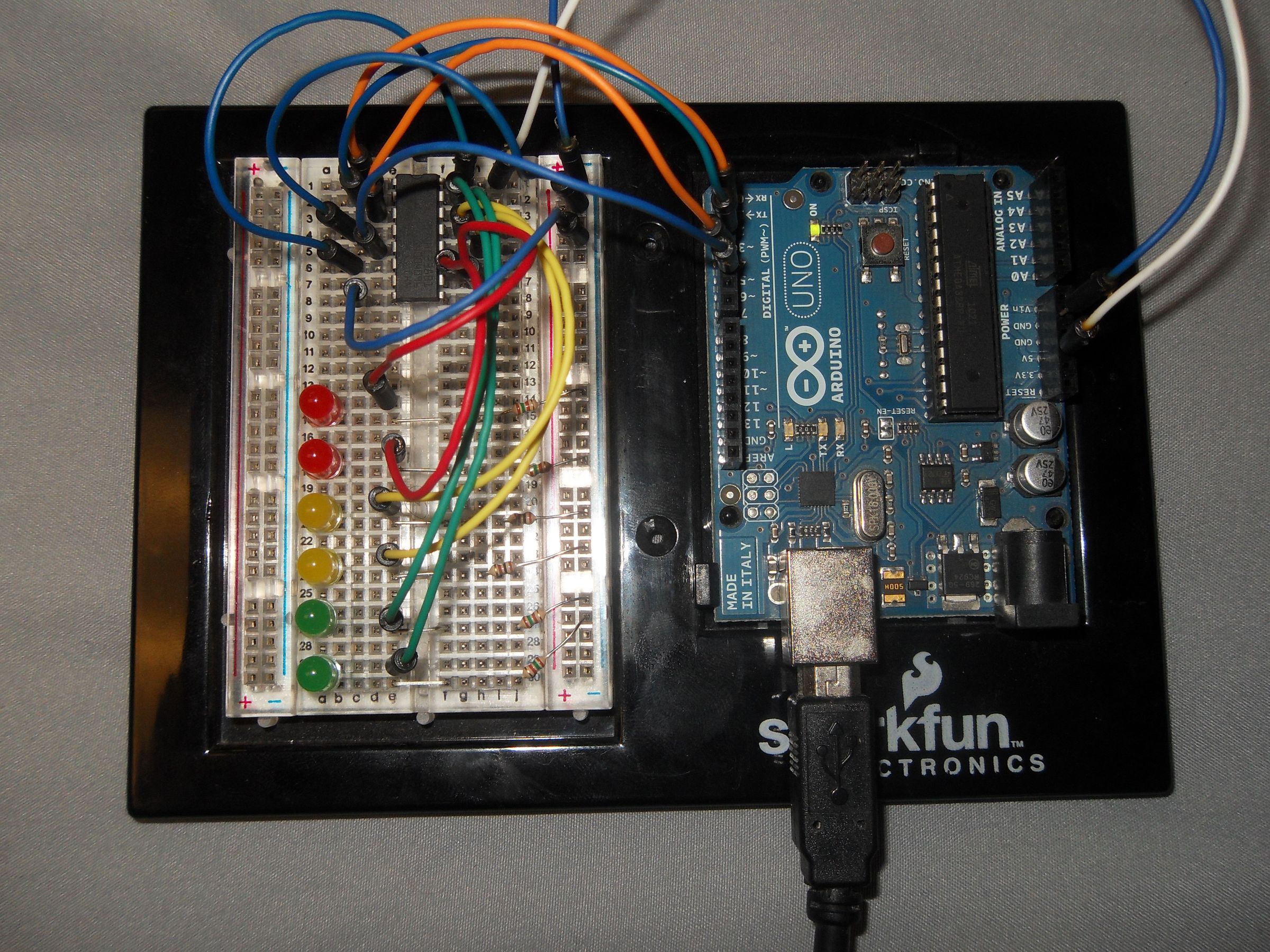 Interfacing a M74HC238 3-8 Line Decoder With an Arduino (Example)