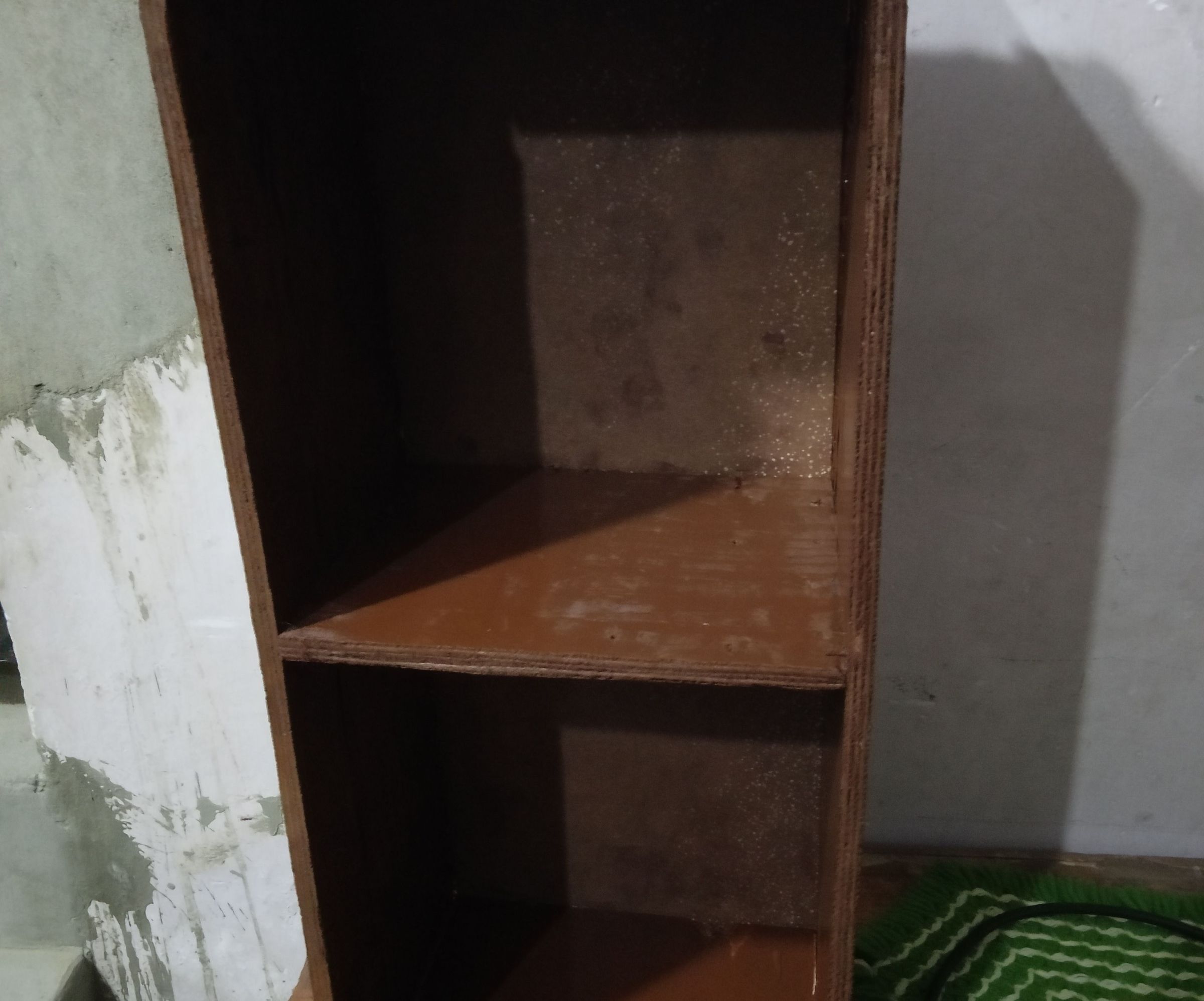 Wooden Books Shelf DIY