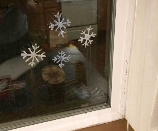 Hot Glue Snowflakes