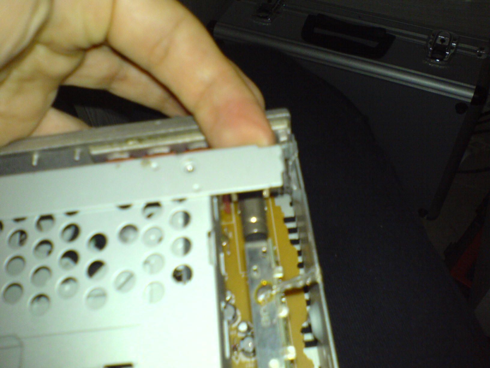 Does Your Car Cdplayer Skip Tracks or Freezes While Playing? 5 Steps