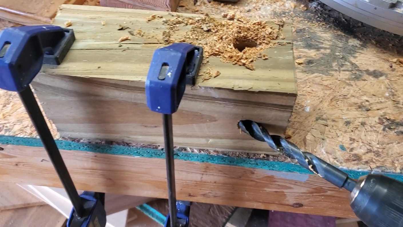 how to trap bees outside