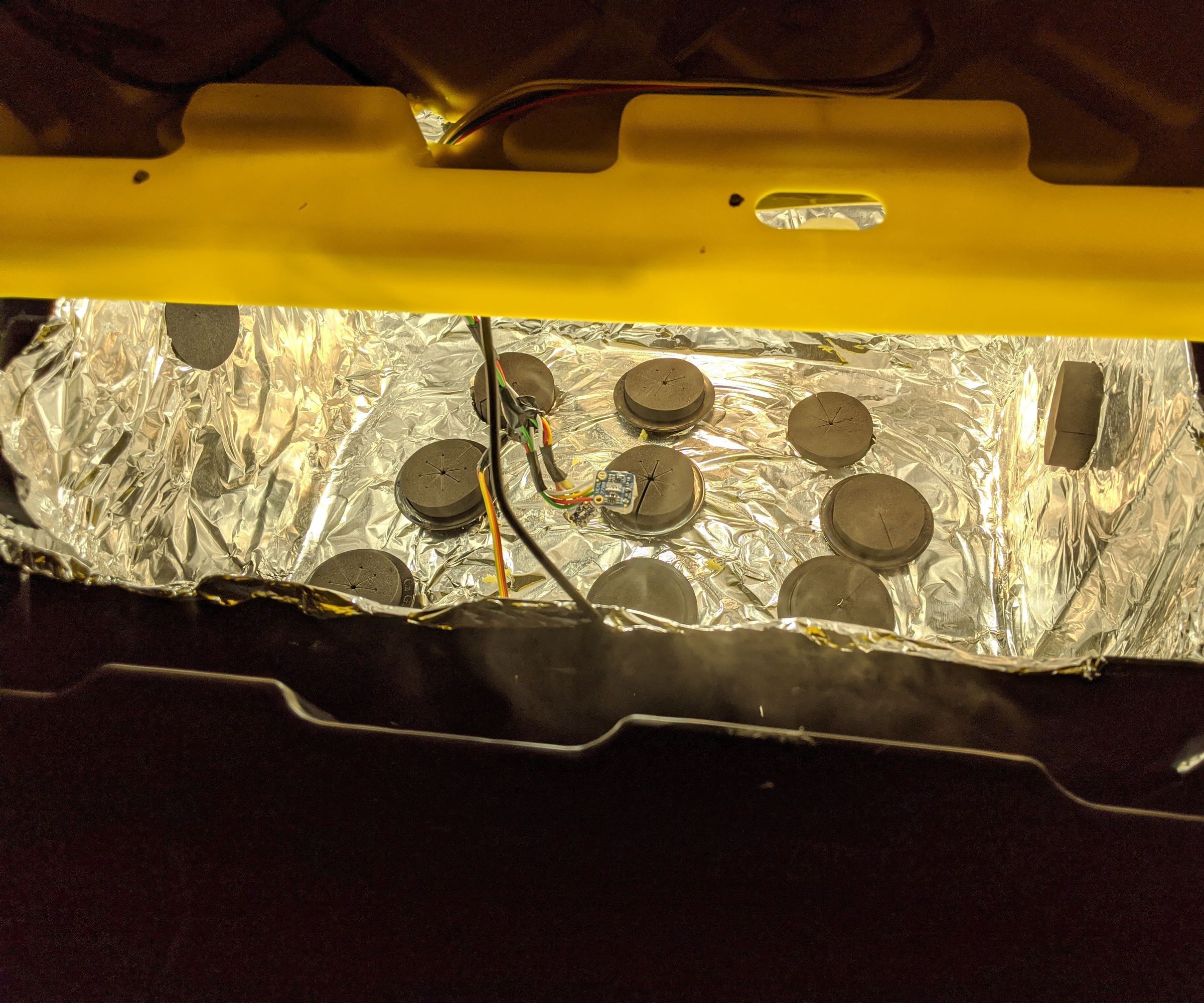 Much Lettuce Machine: Aeroponic, Automatic Grow Box