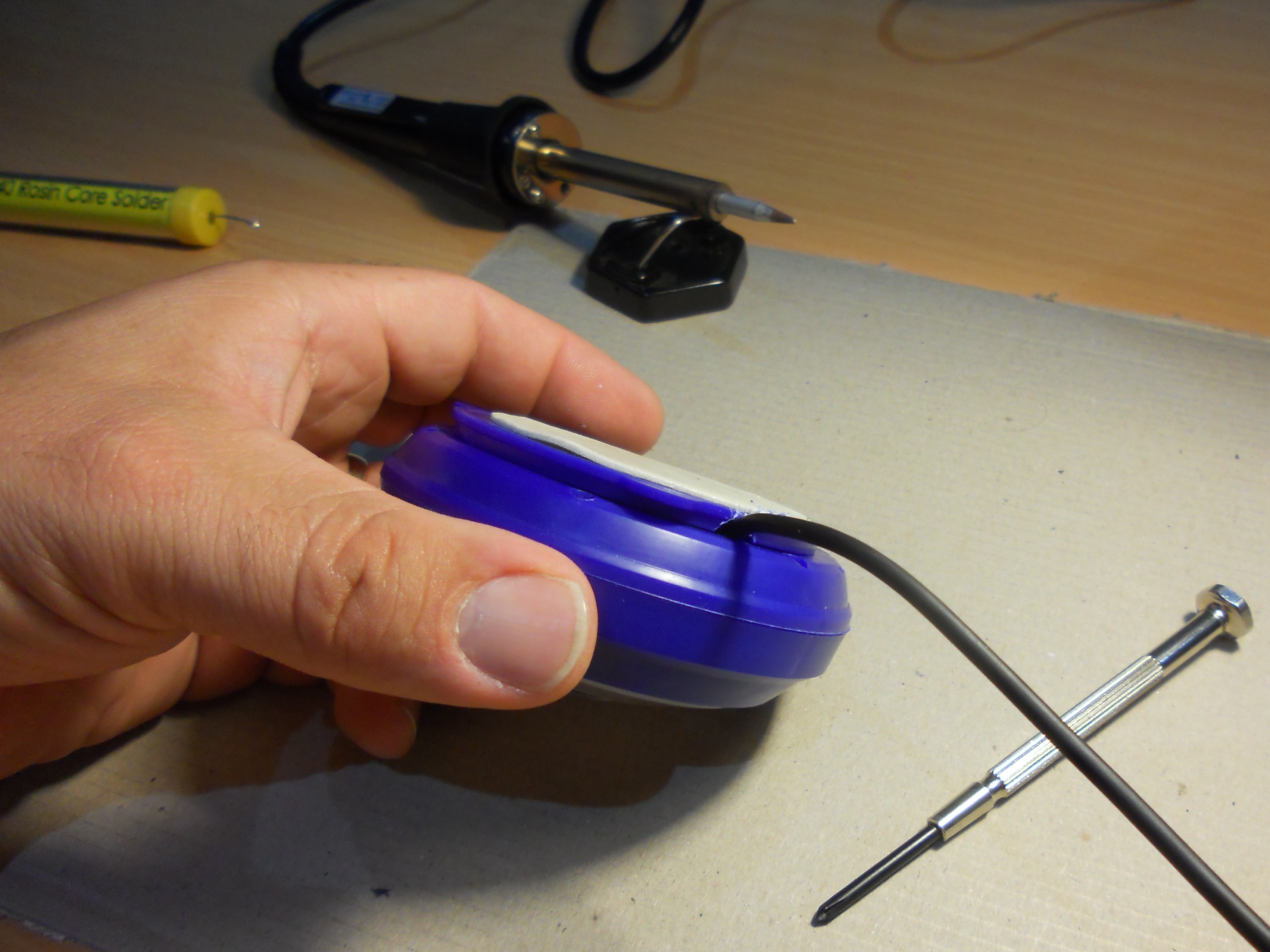 Convert a Battery Powered LED Lamp to USB Power. 5 Steps Instructables