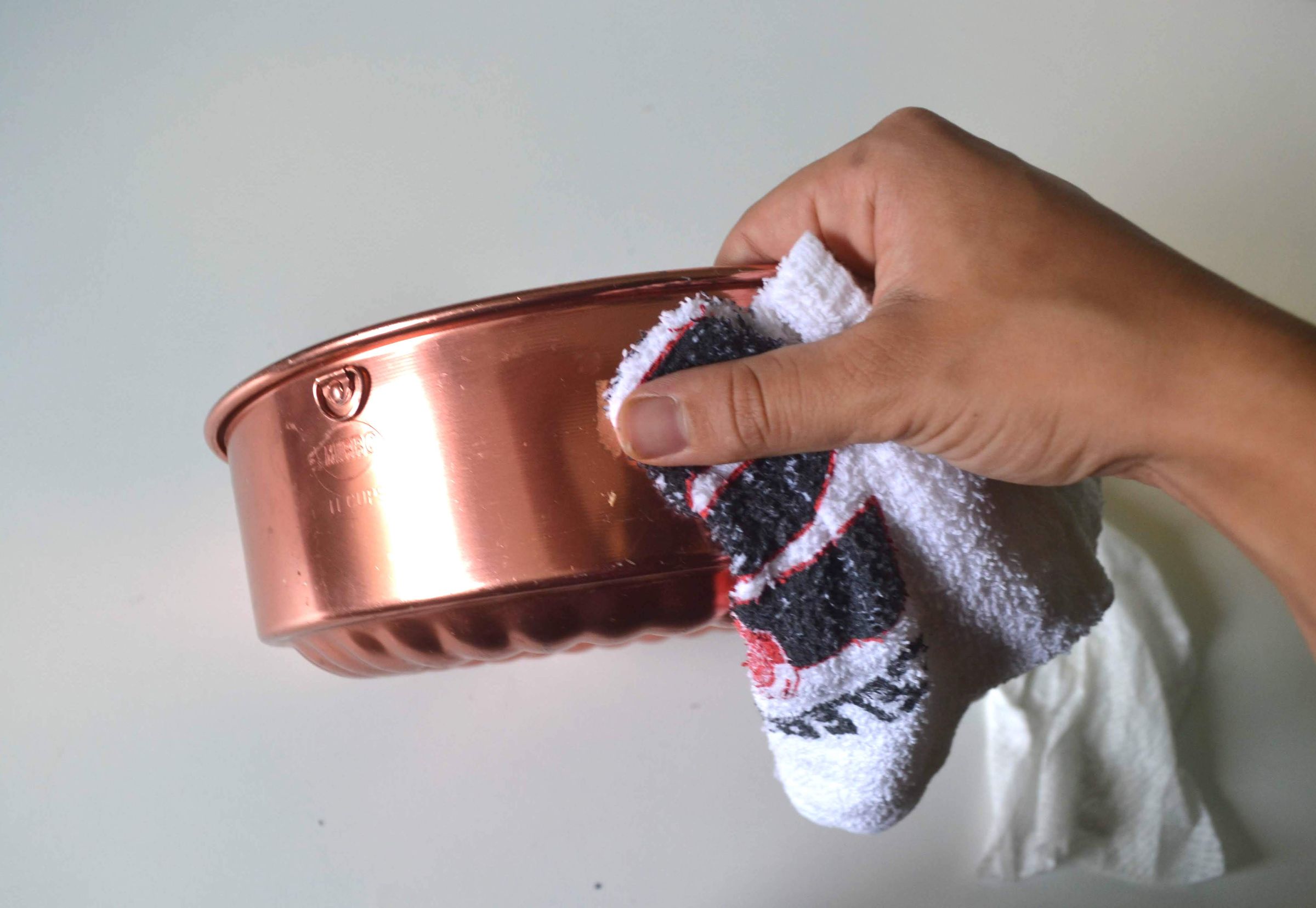 Bundt Cake to Hanging Lamp! 11 Steps (with Pictures) Instructables