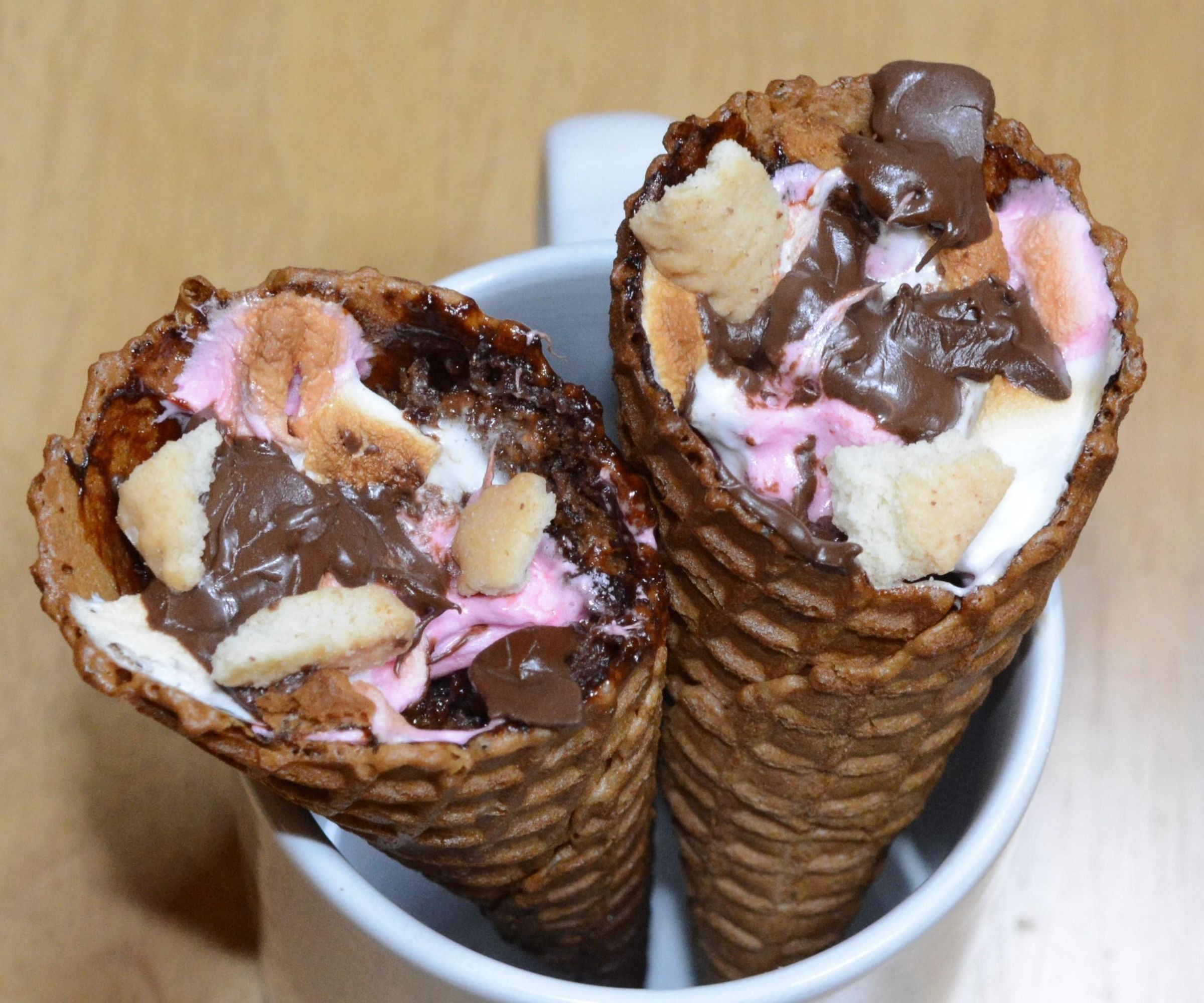 BBQ Warm Ice Cream Cones