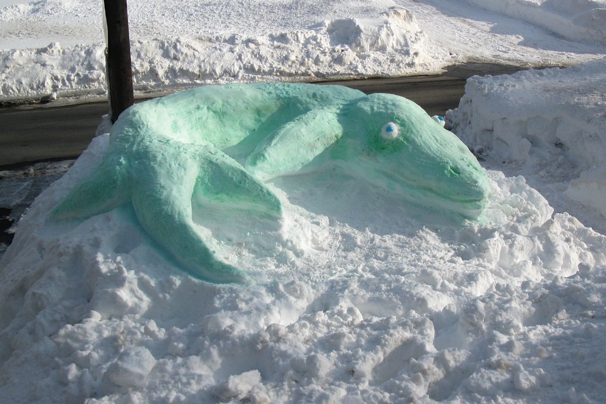 Snosasaurus: a Snow Sculpture
