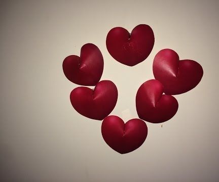 3-D Popping Hearts